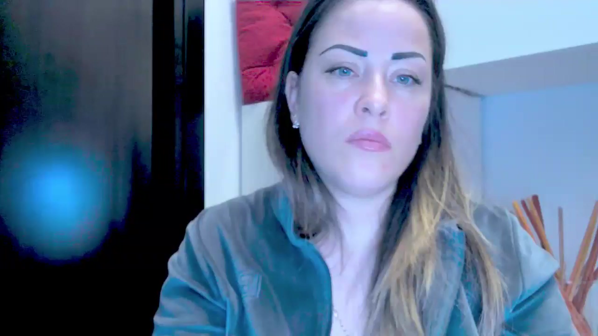 Gallery image thumbnail from Crazy_Ass's myfreecams stream on, 03/31/2025, 14:06 image 19 of 20