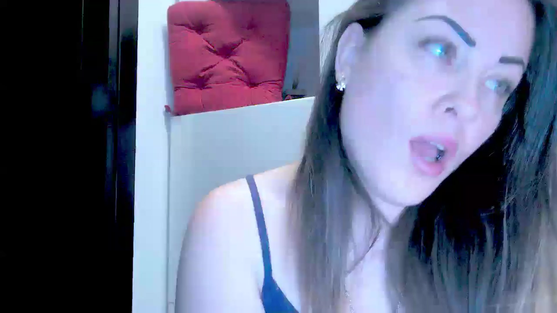 Gallery image thumbnail from Crazy_Ass's myfreecams stream on, 04/16/2025, 15:22 image 7 of 20