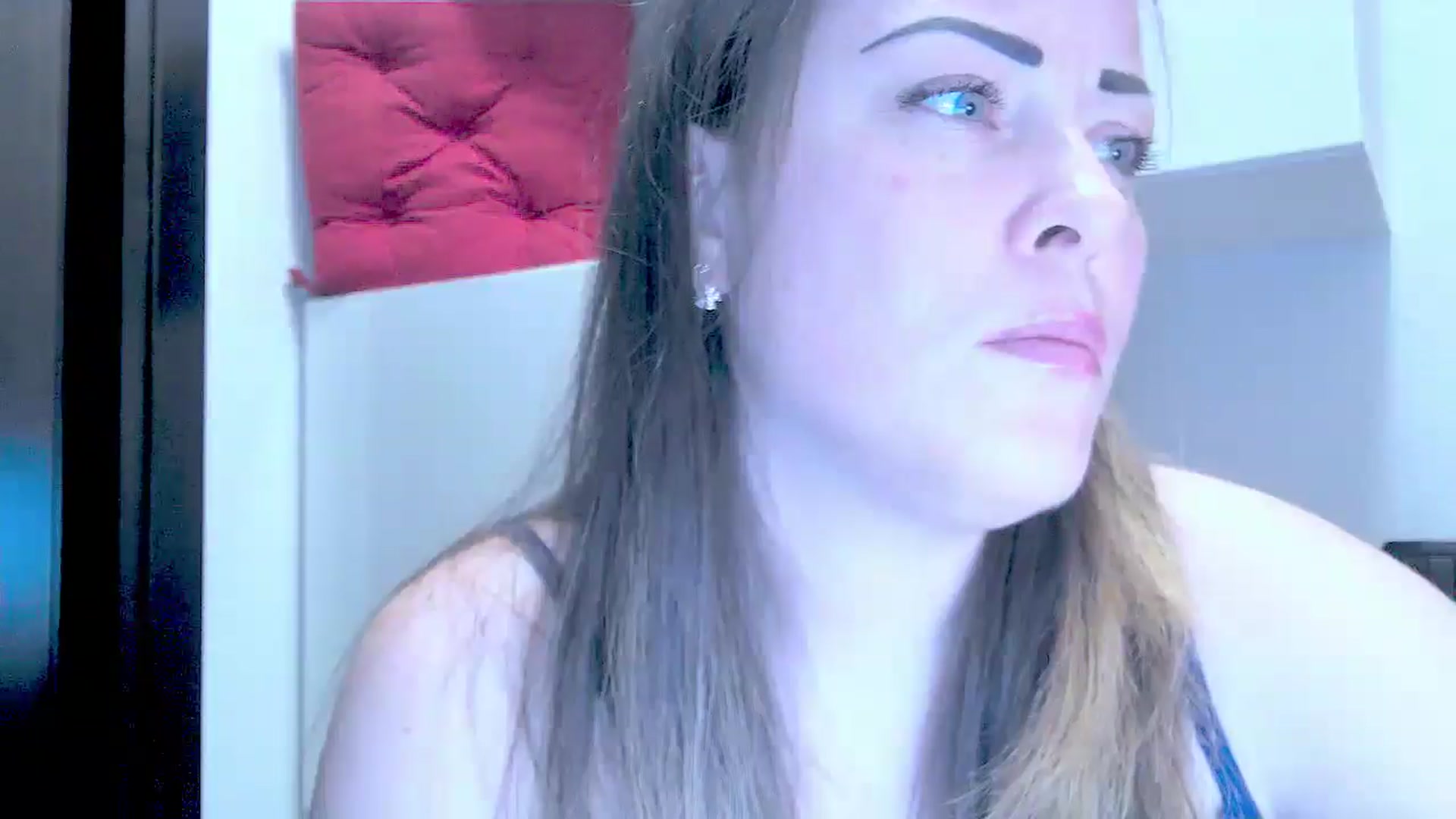 Gallery image thumbnail from Crazy_Ass's myfreecams stream on, 04/16/2025, 15:50 image 14 of 20