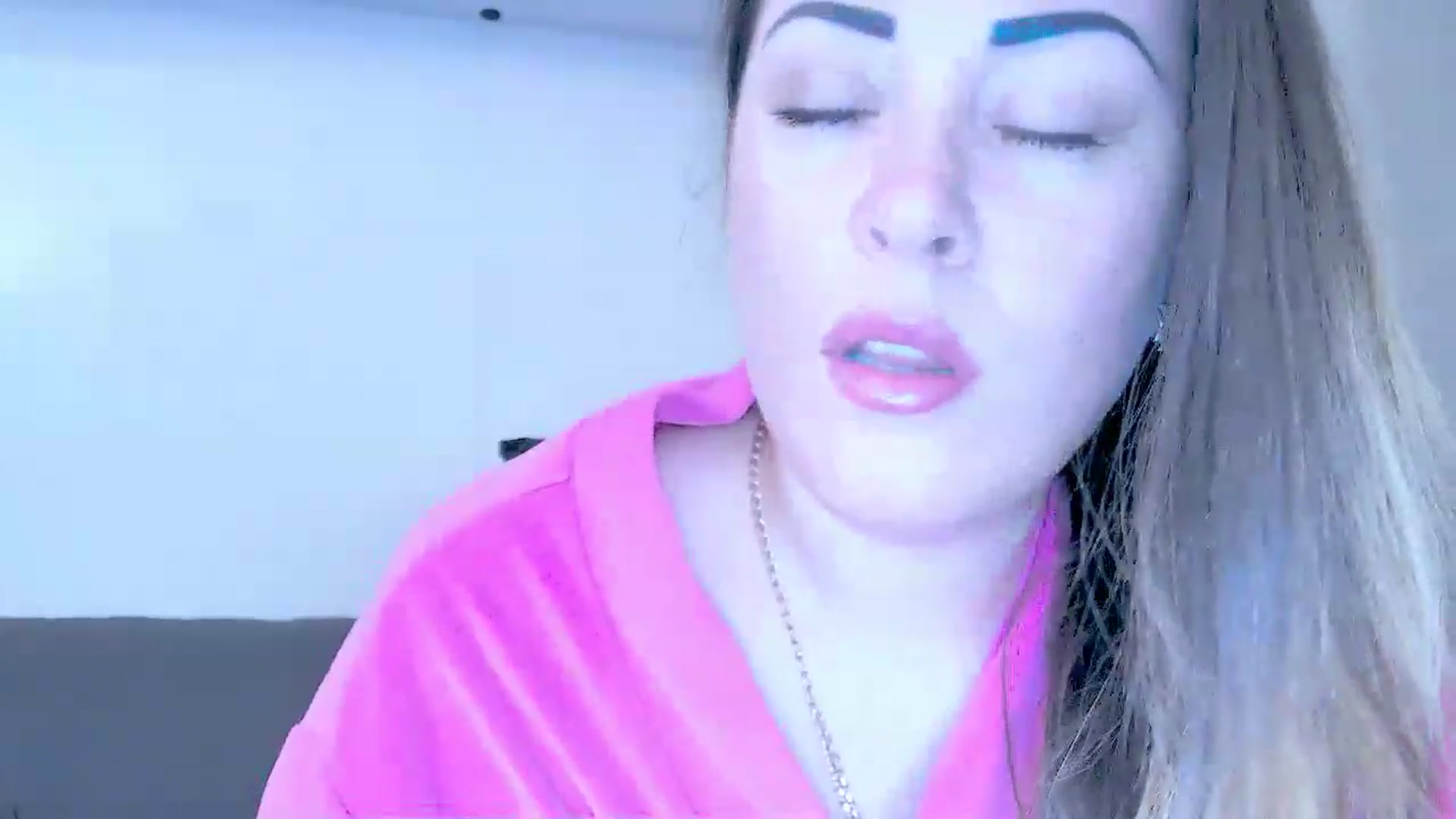 Gallery image thumbnail from Crazy_Ass's myfreecams stream on, 04/17/2025, 12:55 image 11 of 20