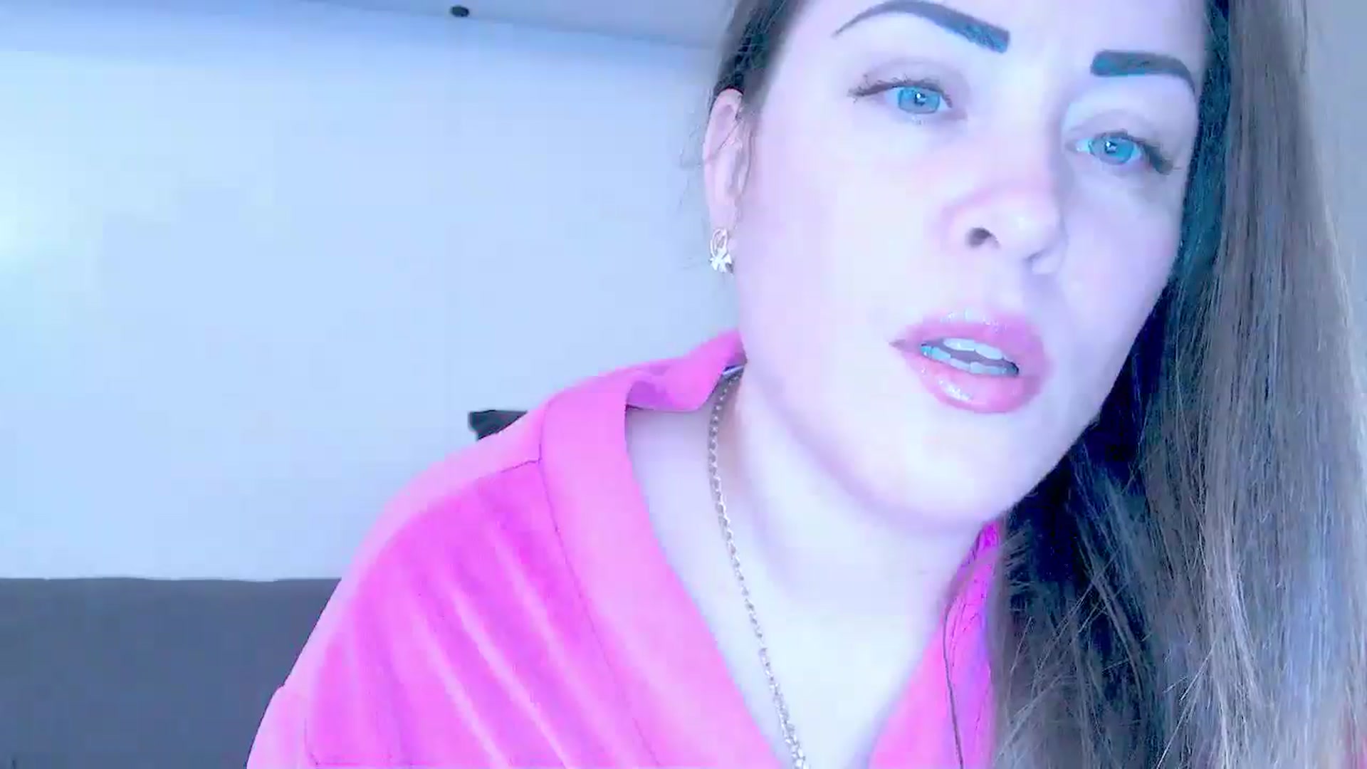 Gallery image thumbnail from Crazy_Ass's myfreecams stream on, 04/17/2025, 12:55 image 17 of 20