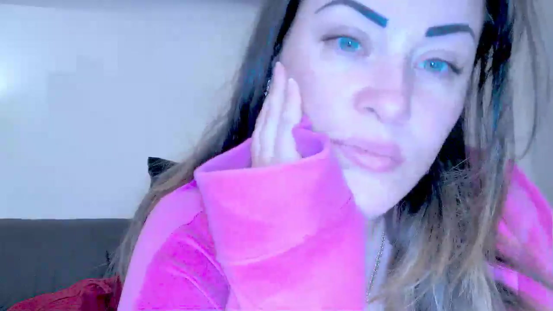 Gallery image thumbnail from Crazy_Ass's myfreecams stream on, 04/17/2025, 15:41 image 18 of 20