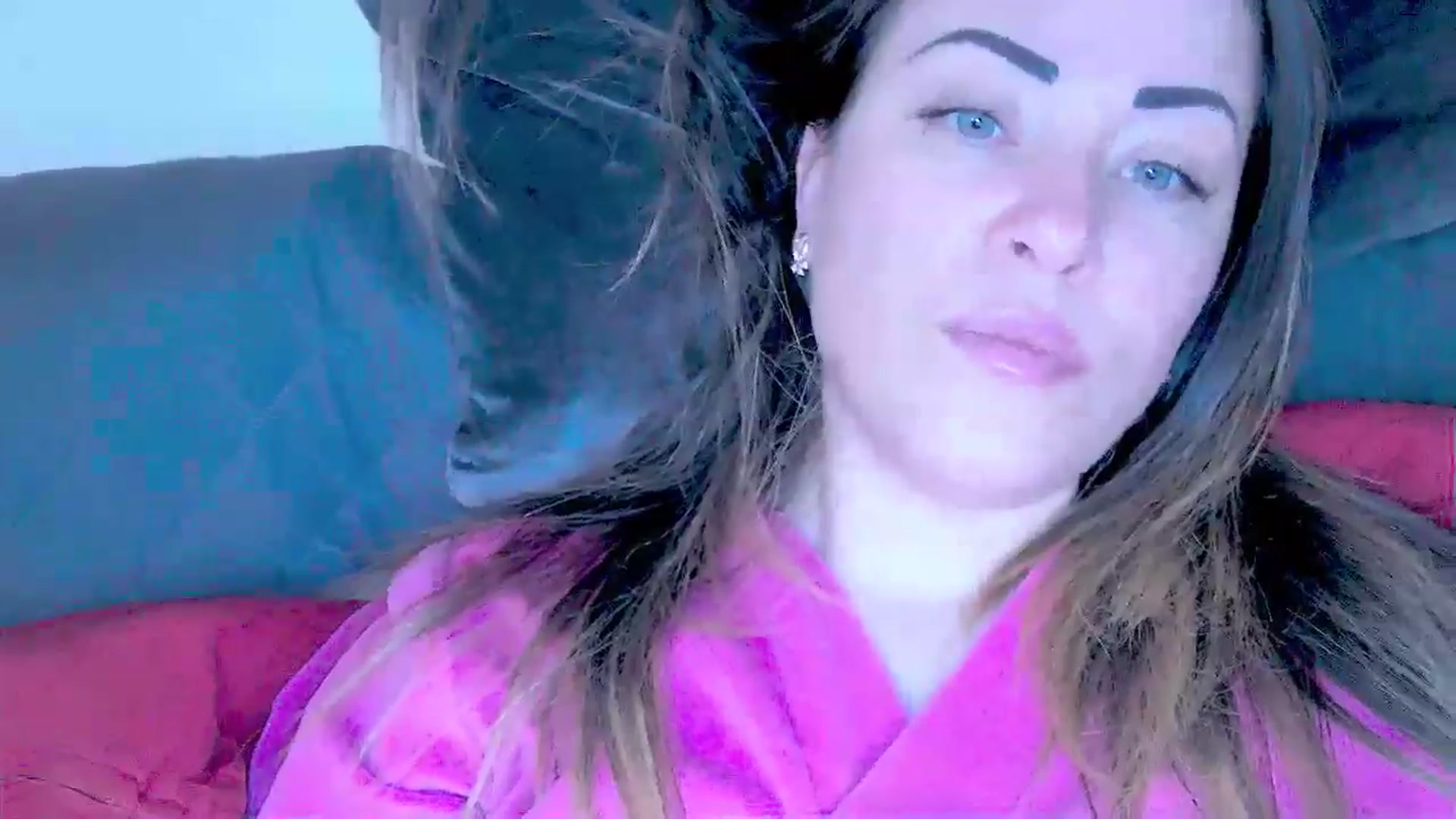 Gallery image thumbnail from Crazy_Ass's myfreecams stream on, 04/17/2025, 15:41 image 8 of 20