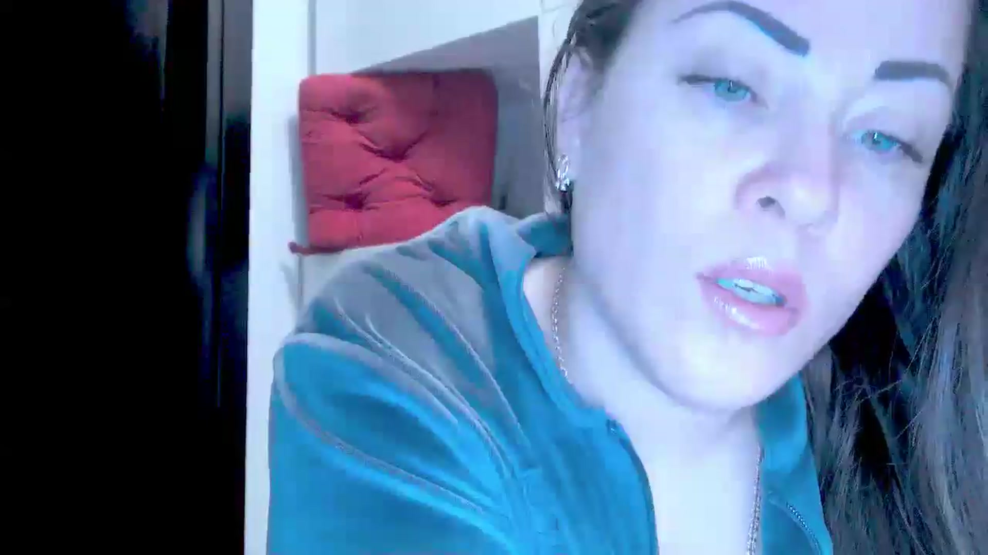 Gallery image thumbnail from Crazy_Ass's myfreecams stream on, 04/21/2025, 13:22 image 11 of 20