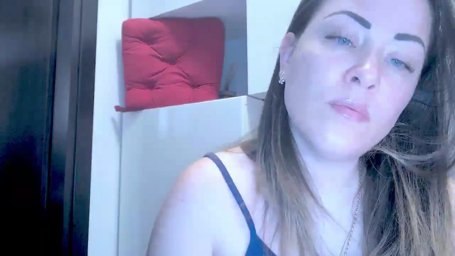 Gallery image thumbnail from Crazy_Ass's myfreecams stream on, 04/21/2025, 14:40 image 9 of 20