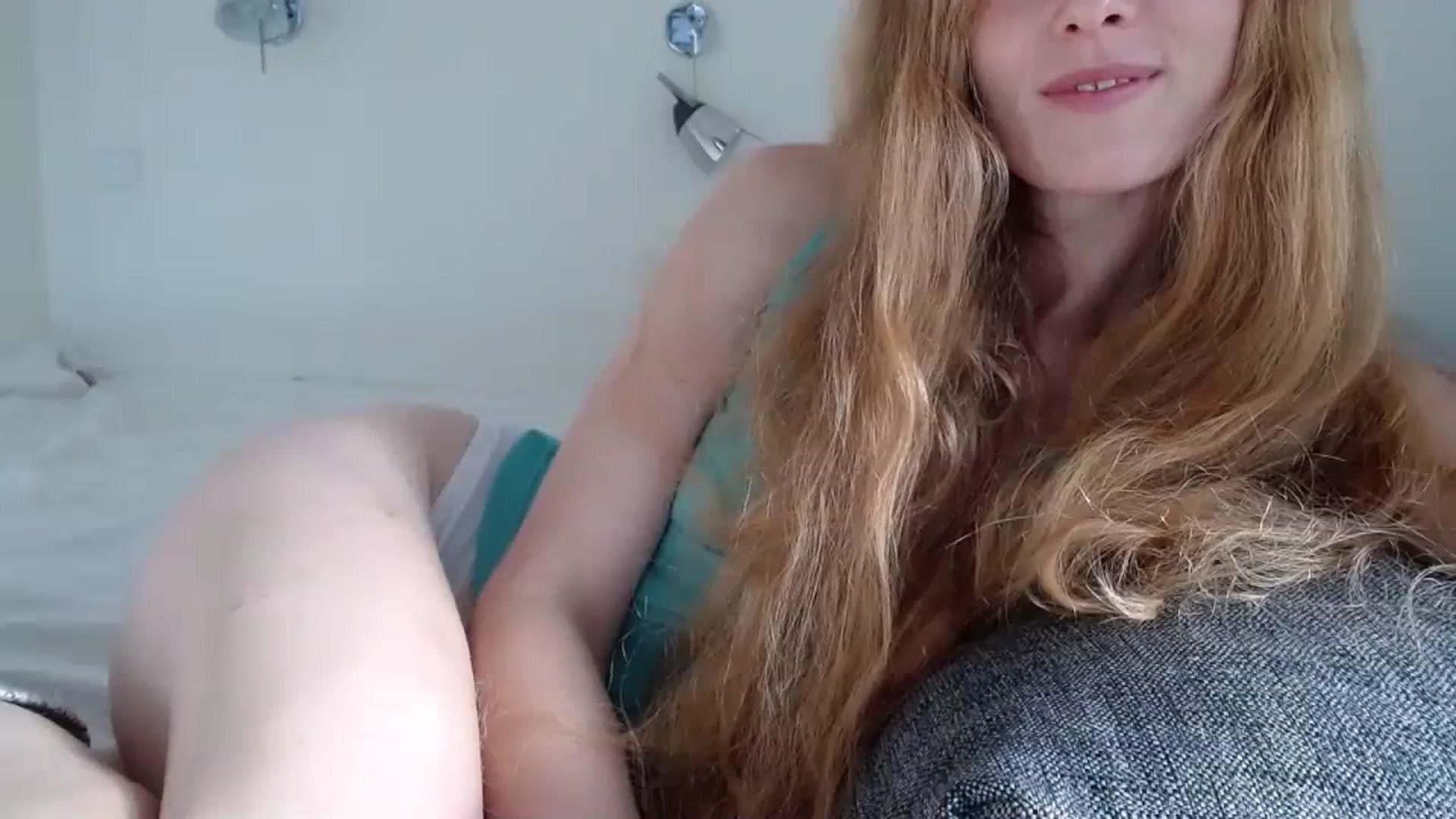 Gallery image thumbnail from Crazy_Fox99's myfreecams stream on, 09/25/2023, 07:28 image 3 of 20