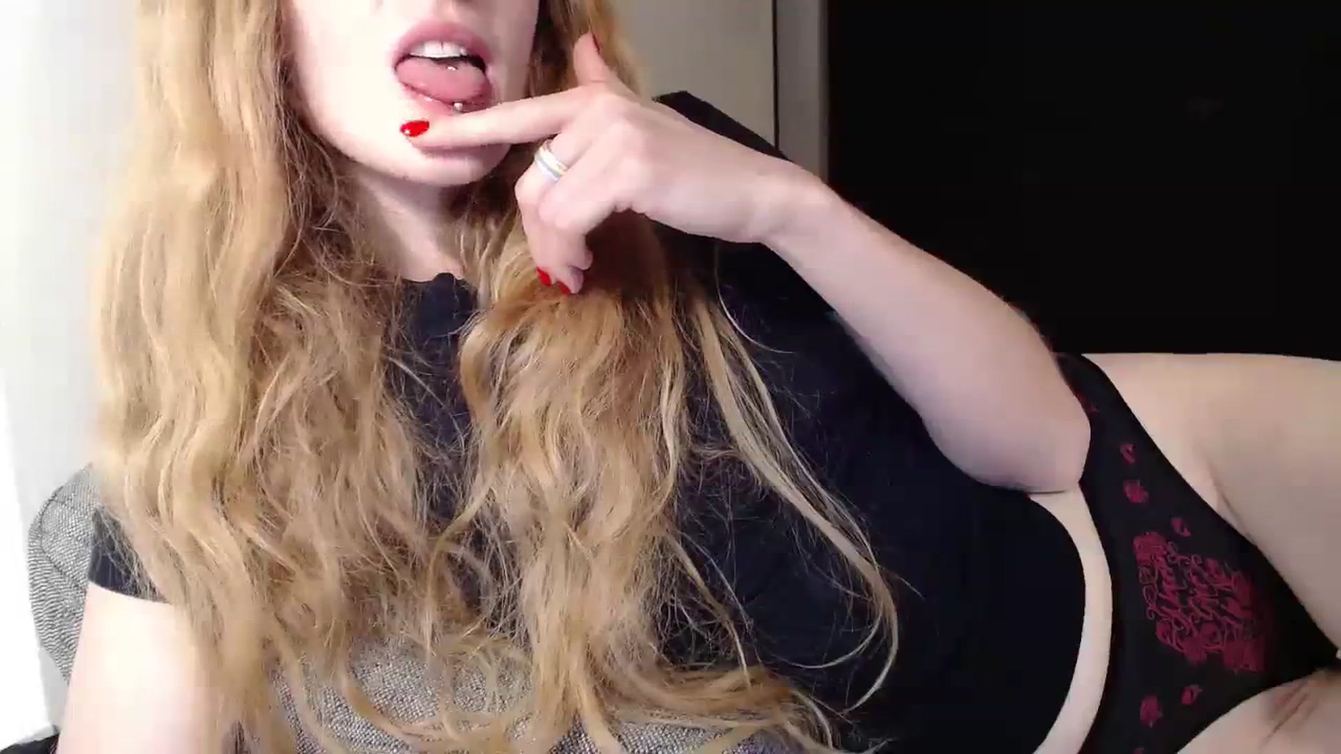 Gallery image thumbnail from Crazy_Fox99's myfreecams stream on, 10/07/2023, 19:02 image 18 of 20