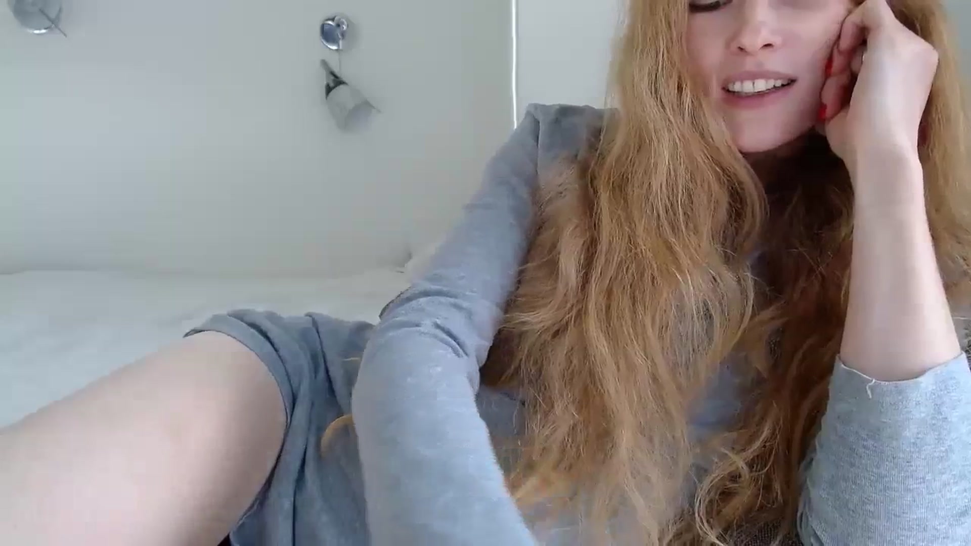 Gallery image thumbnail from Crazy_Fox99's myfreecams stream on, 10/20/2023, 09:40 image 14 of 20