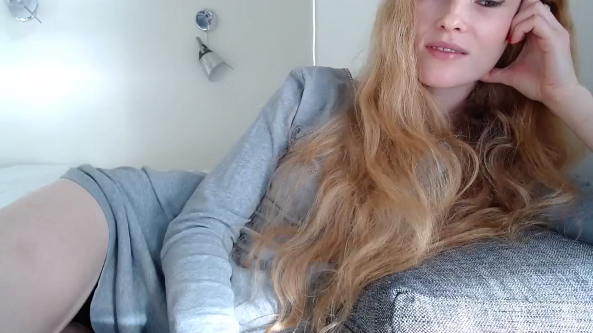 Gallery image thumbnail from Crazy_Fox99's myfreecams stream on, 10/20/2023, 09:40 image 16 of 20