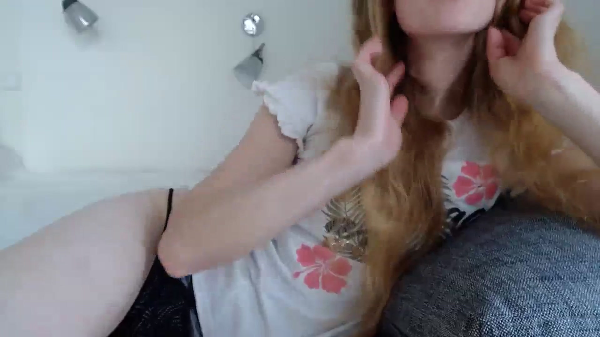 Gallery image thumbnail from Crazy_Fox99's myfreecams stream on, 10/24/2023, 10:03 image 7 of 20