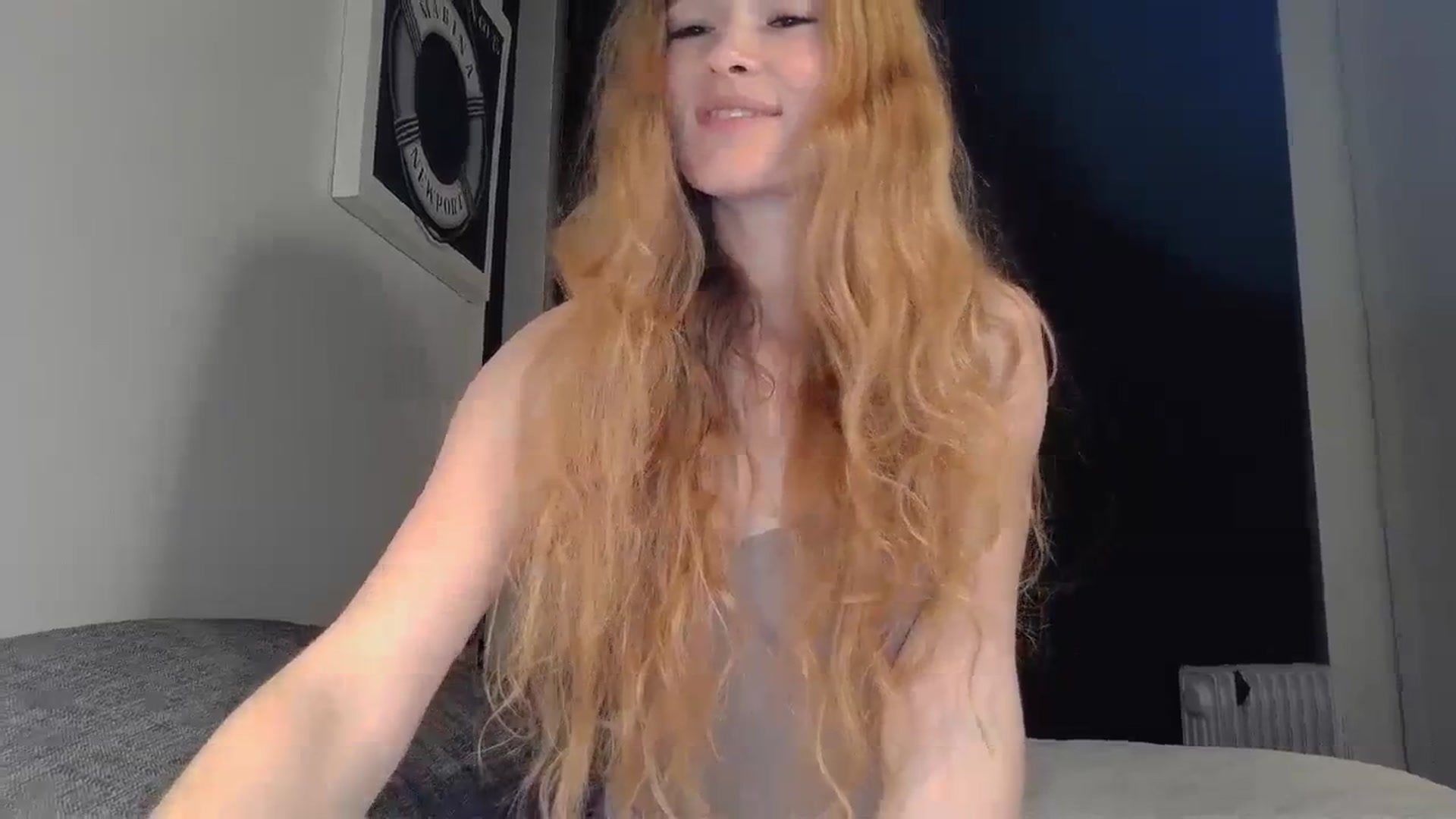 Gallery image thumbnail from Crazy_Fox99's myfreecams stream on, 01/31/2024, 21:48 image 13 of 20