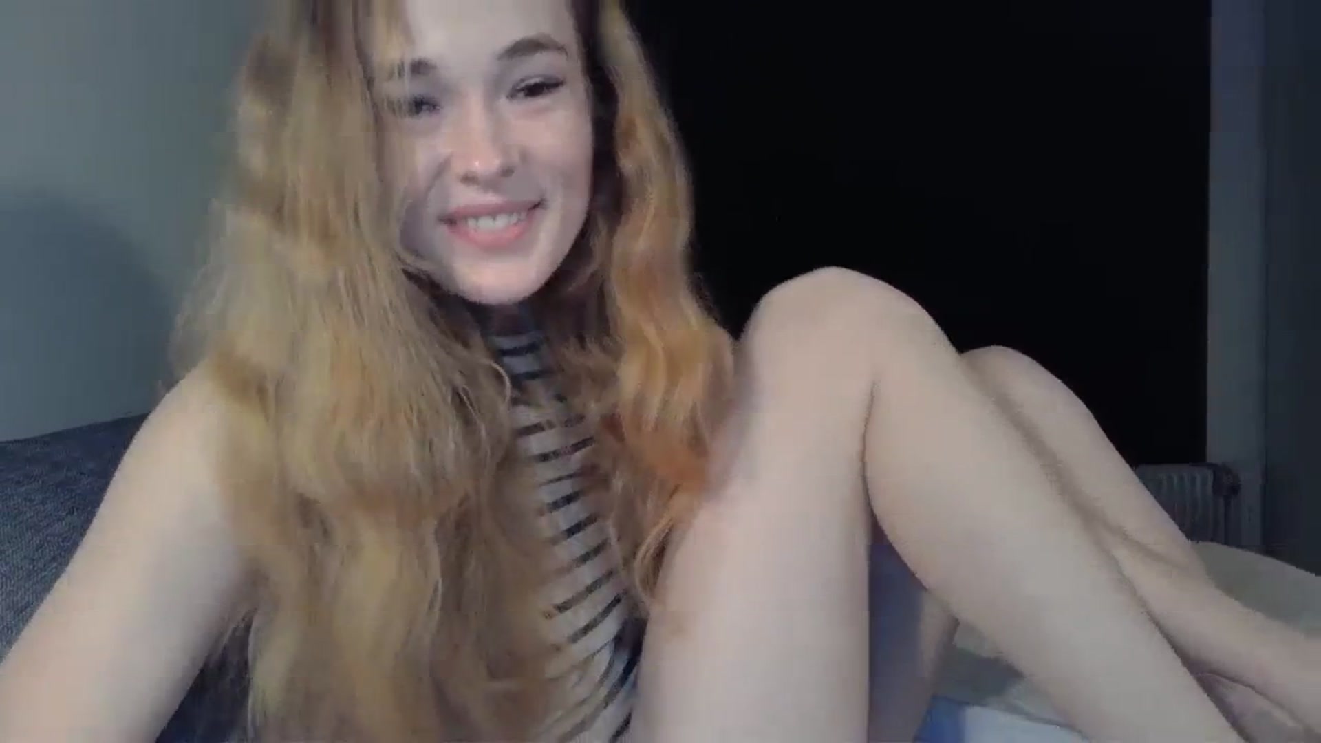 Gallery image thumbnail from Crazy_Fox99's myfreecams stream on, 02/16/2024, 22:00 image 18 of 20