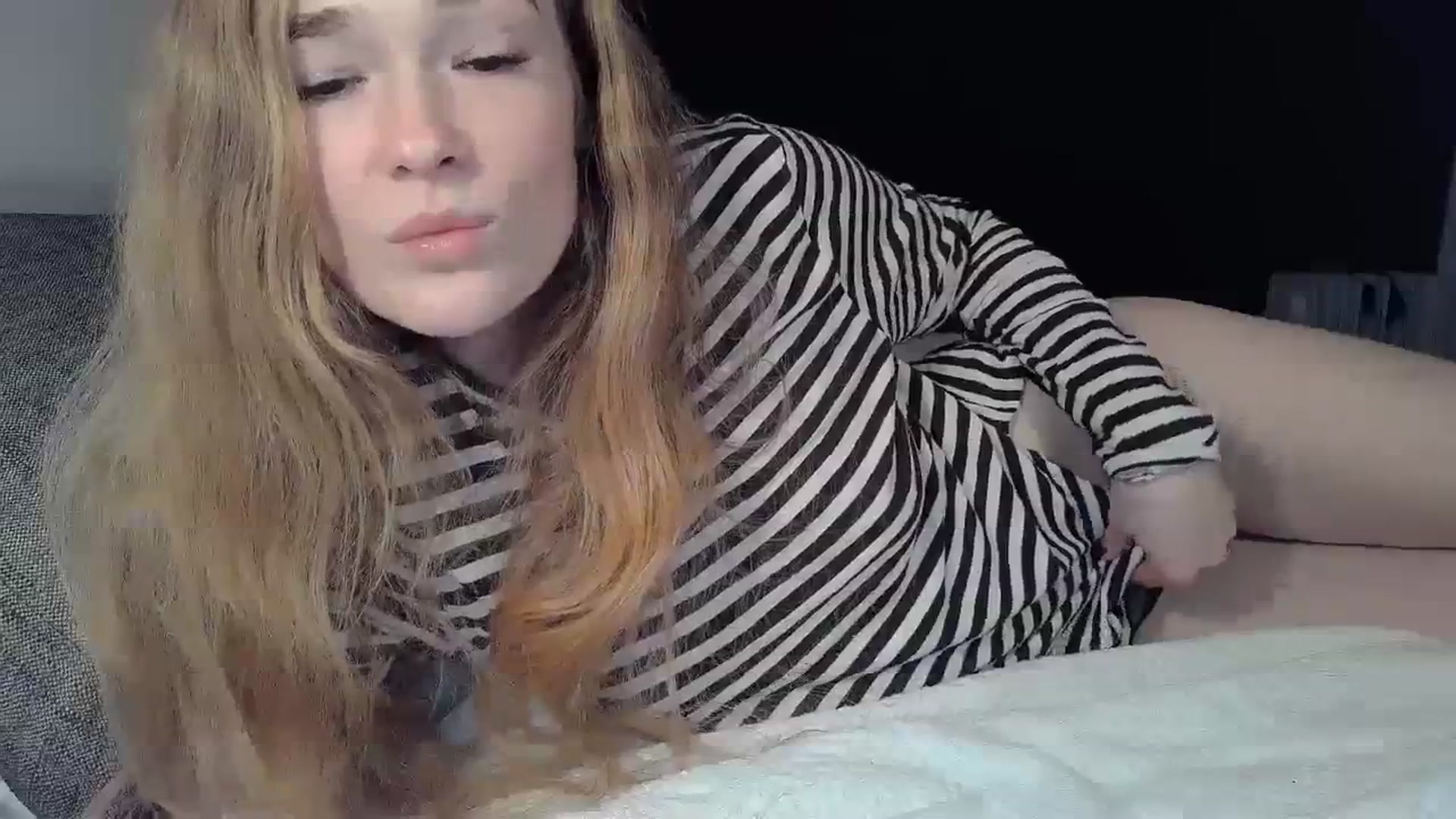 Gallery image thumbnail from Crazy_Fox99's myfreecams stream on, 02/19/2024, 23:42 image 19 of 20
