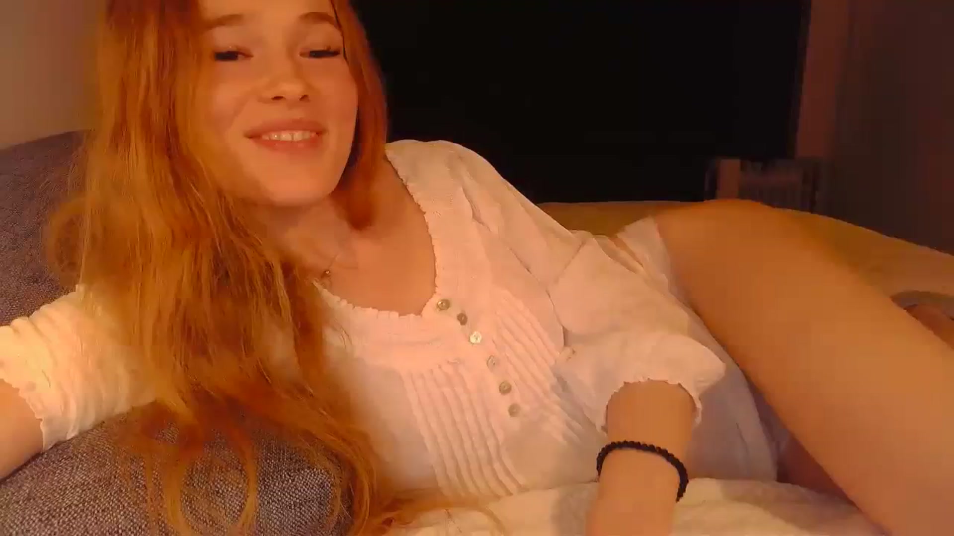 Gallery image thumbnail from Crazy_Fox99's myfreecams stream on, 03/29/2024, 22:28 image 2 of 20