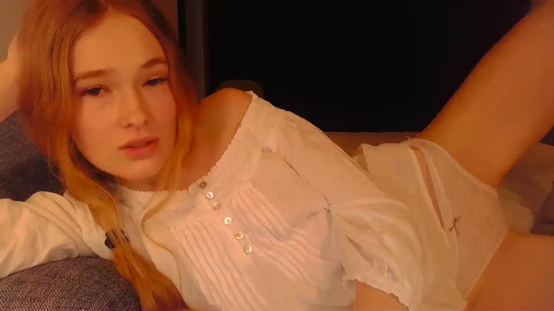 Gallery image thumbnail from Crazy_Fox99's myfreecams stream on, 03/29/2024, 22:28 image 5 of 20