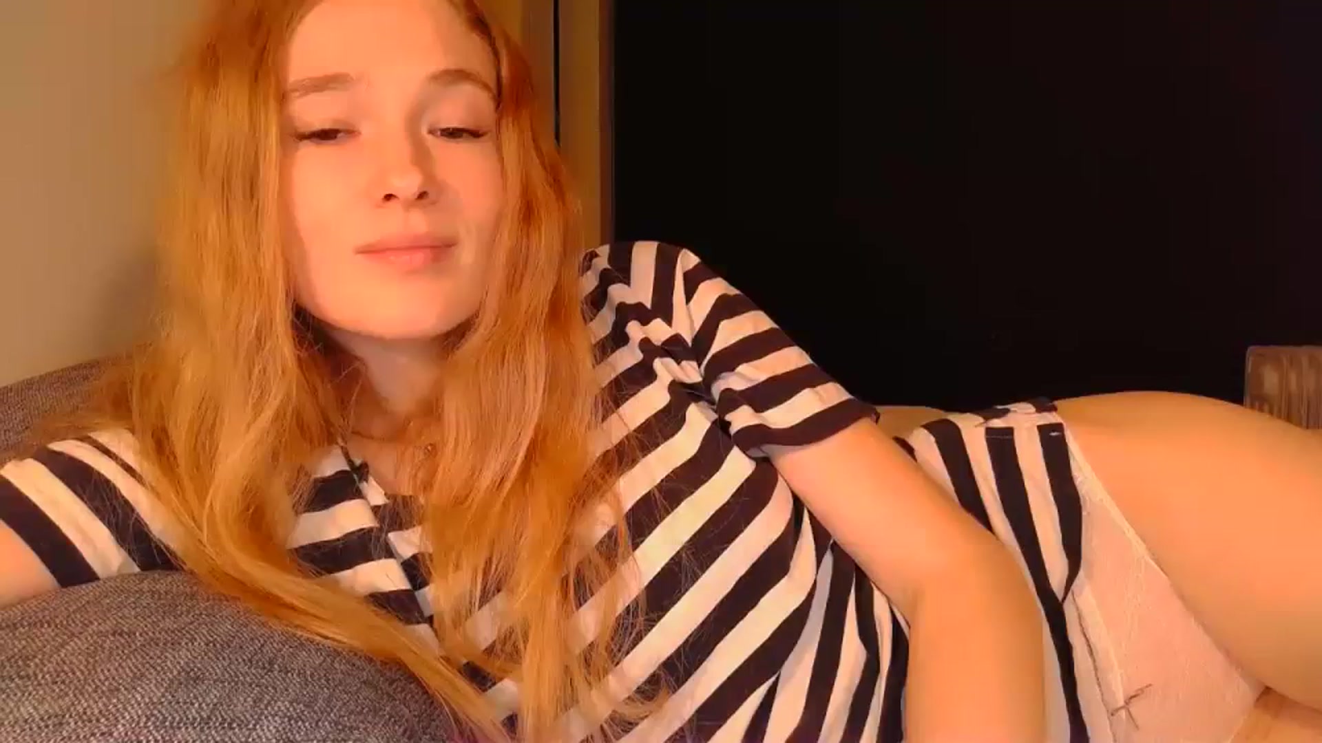 Gallery image thumbnail from Crazy_Fox99's myfreecams stream on, 04/03/2024, 20:51 image 4 of 20