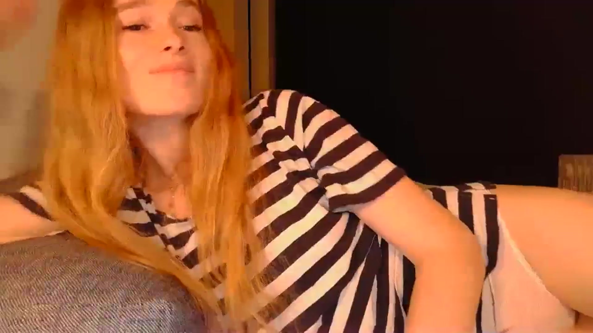 Gallery image thumbnail from Crazy_Fox99's myfreecams stream on, 04/03/2024, 20:51 image 3 of 20