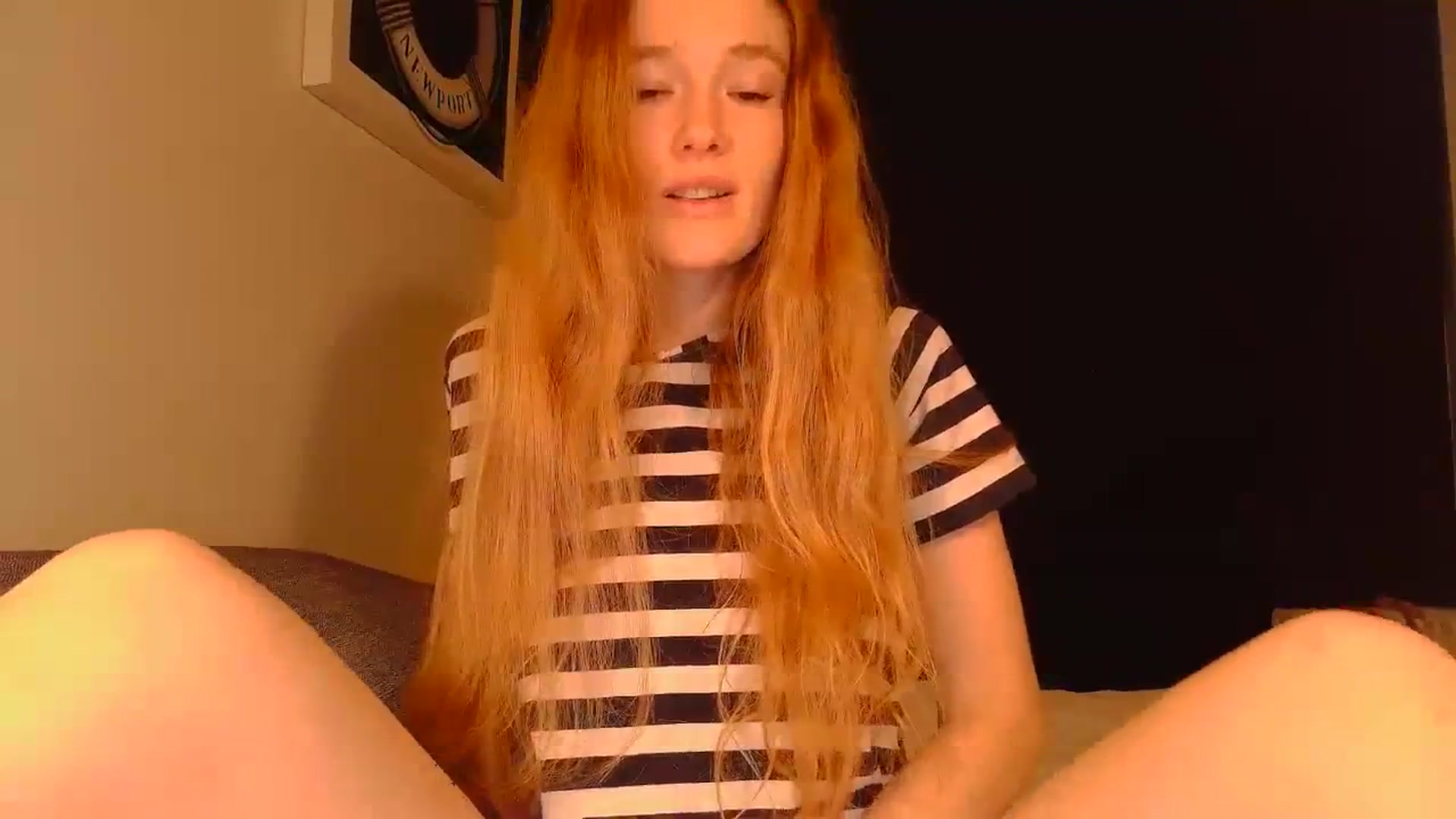 Gallery image thumbnail from Crazy_Fox99's myfreecams stream on, 04/03/2024, 21:30 image 7 of 20