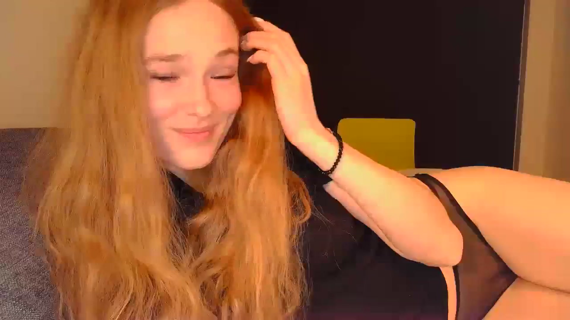 Gallery image thumbnail from Crazy_Fox99's myfreecams stream on, 04/10/2024, 21:14 image 3 of 20