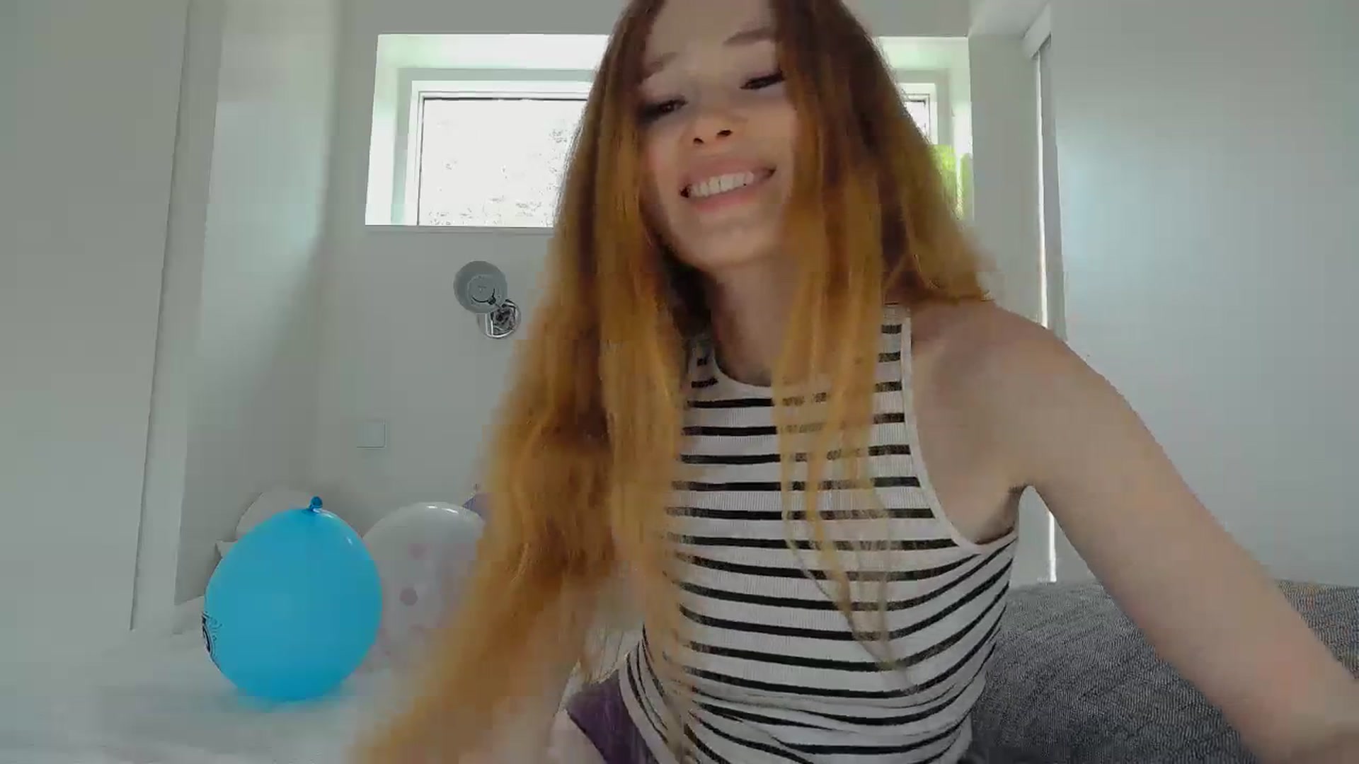 Gallery image thumbnail from Crazy_Fox99's myfreecams stream on, 04/15/2024, 10:53 image 12 of 20