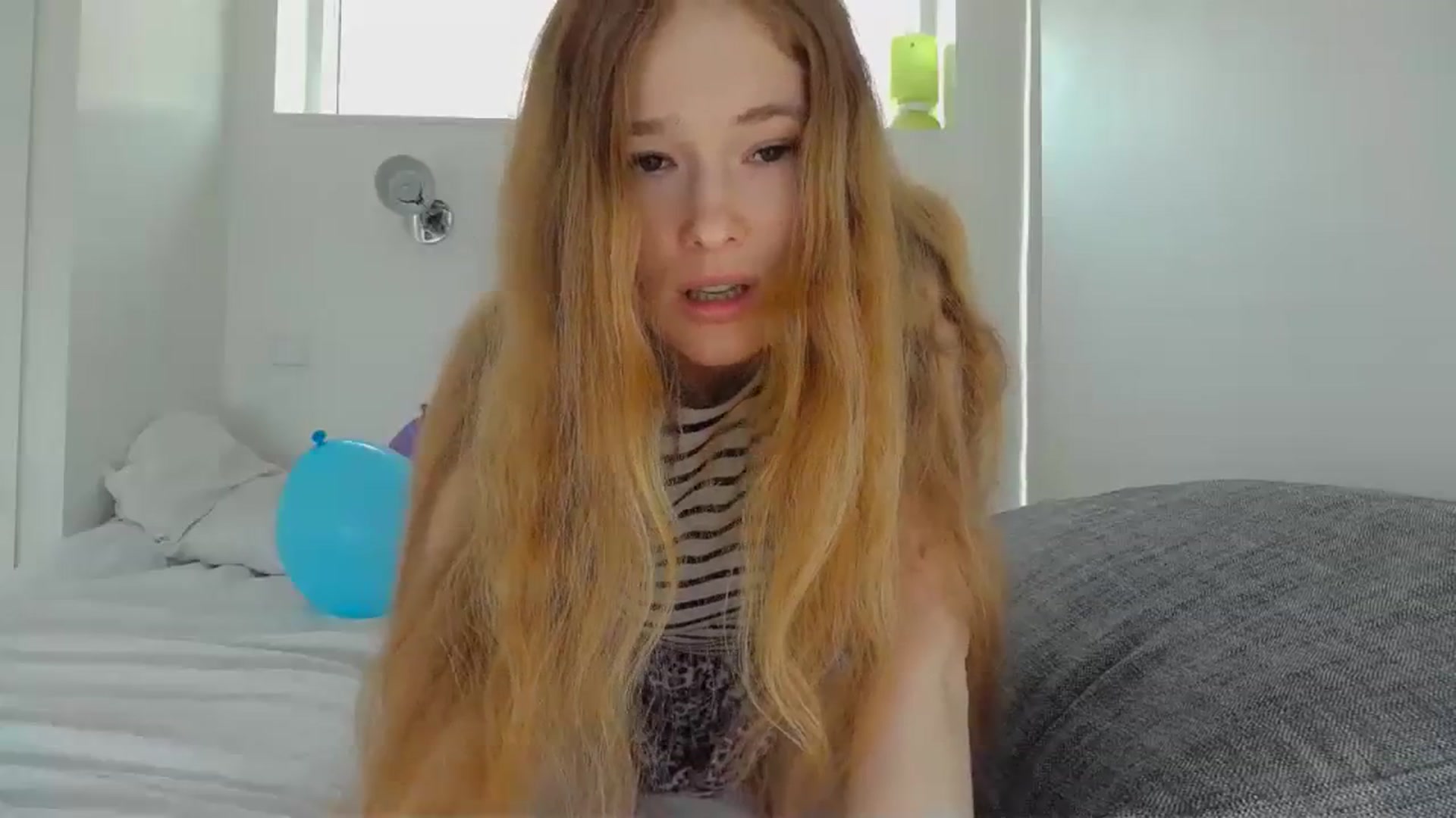 Gallery image thumbnail from Crazy_Fox99's myfreecams stream on, 04/15/2024, 12:47 image 9 of 20