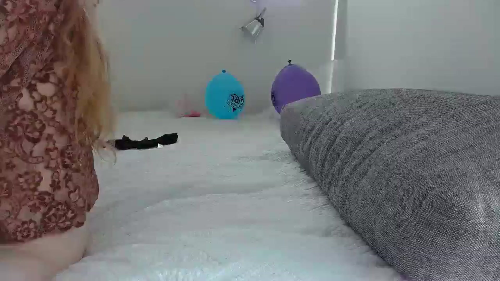 Gallery image thumbnail from Crazy_Fox99's myfreecams stream on, 04/16/2024, 10:28 image 19 of 20