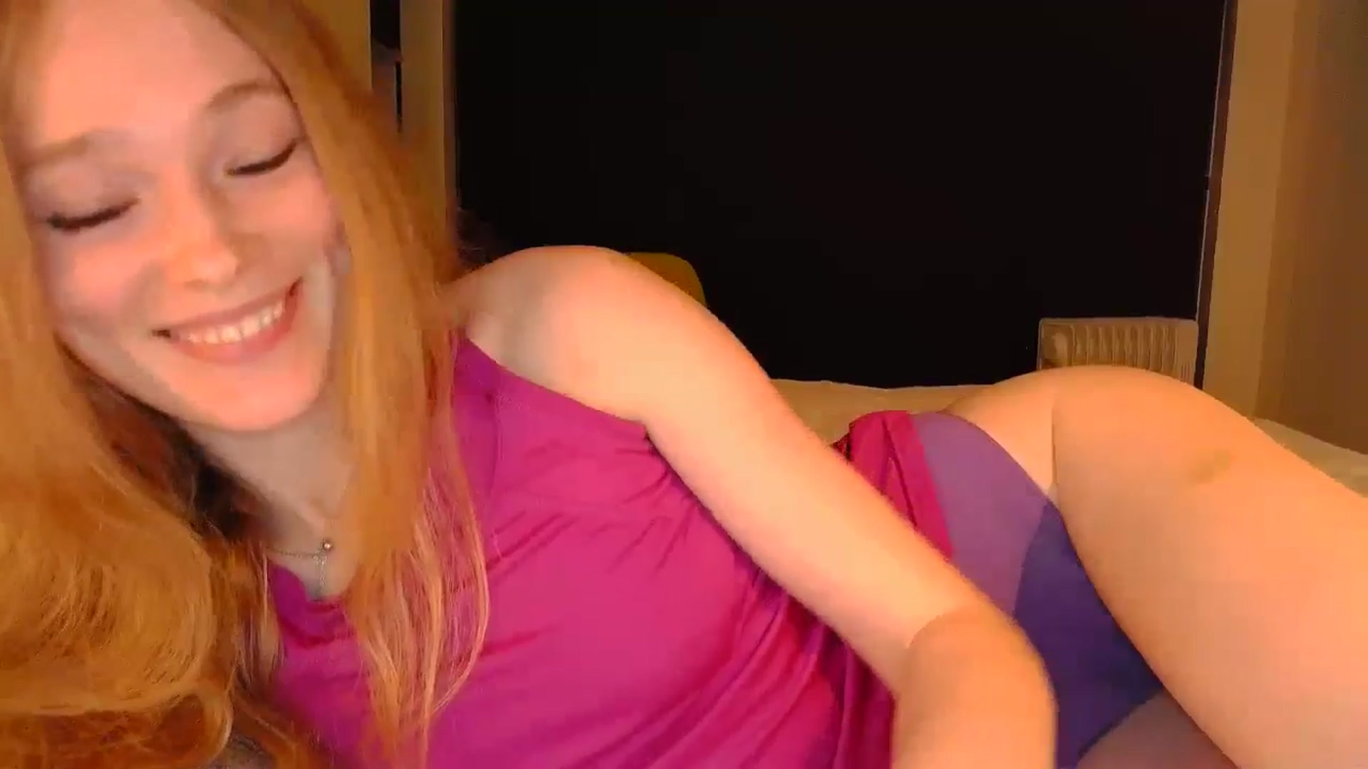 Gallery image thumbnail from Crazy_Fox99's myfreecams stream on, 04/26/2024, 22:05 image 9 of 20
