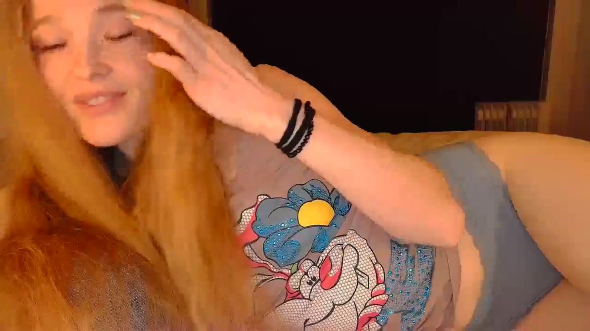Gallery image thumbnail from Crazy_Fox99's myfreecams stream on, 04/28/2024, 20:14 image 5 of 20