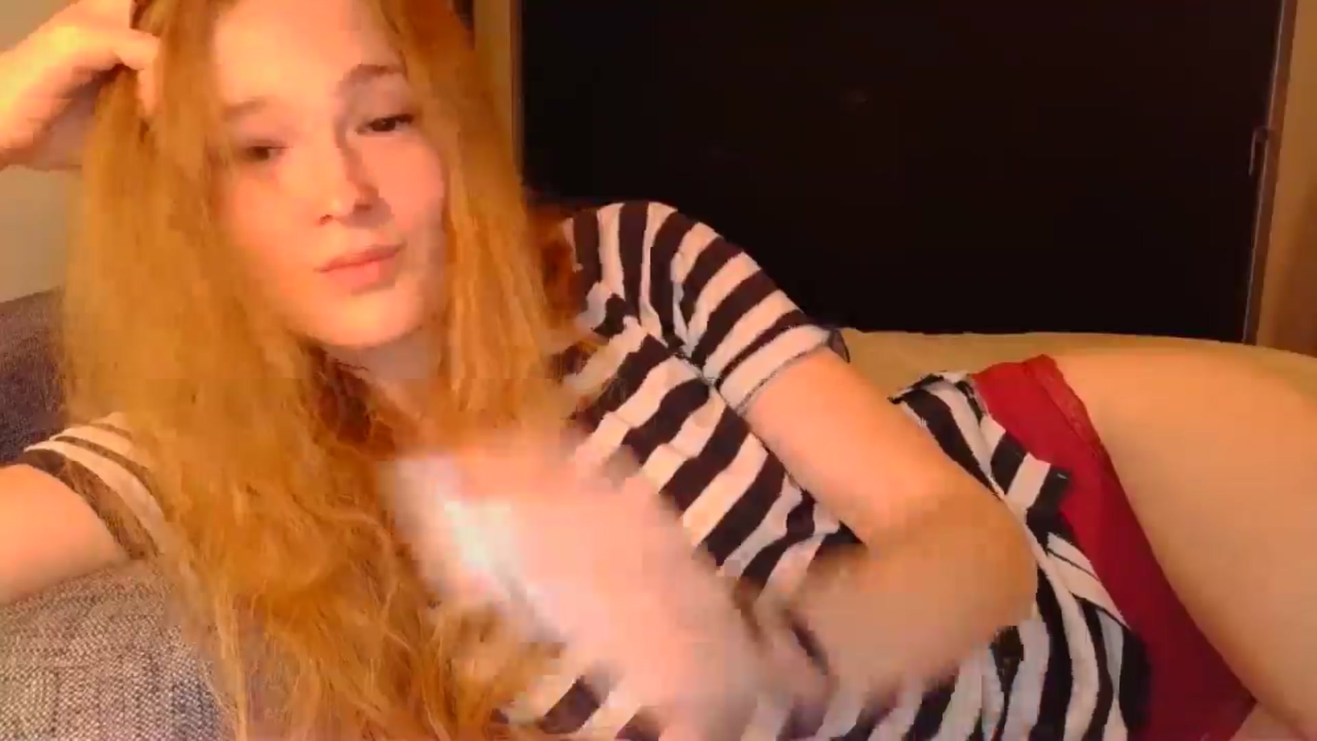 Gallery image thumbnail from Crazy_Fox99's myfreecams stream on, 05/06/2024, 21:11 image 17 of 20