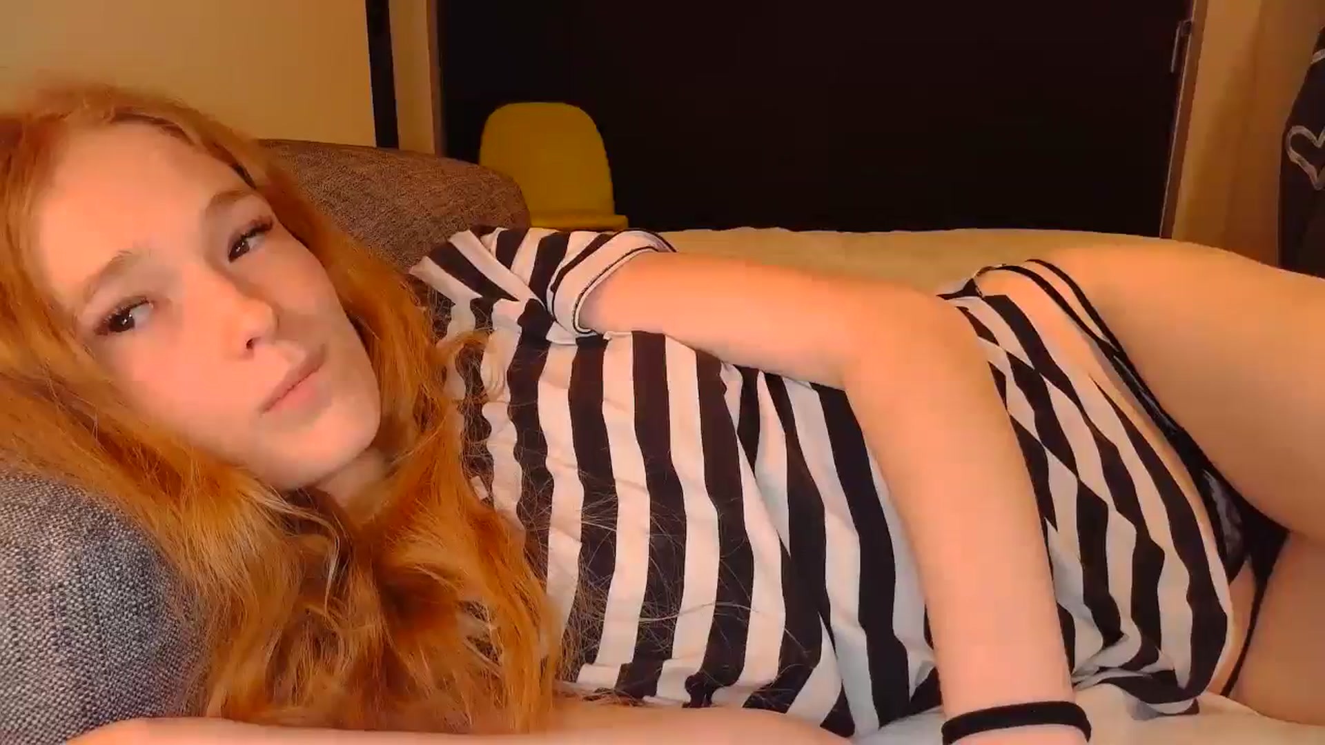 Gallery image thumbnail from Crazy_Fox99's myfreecams stream on, 05/06/2024, 21:37 image 14 of 20