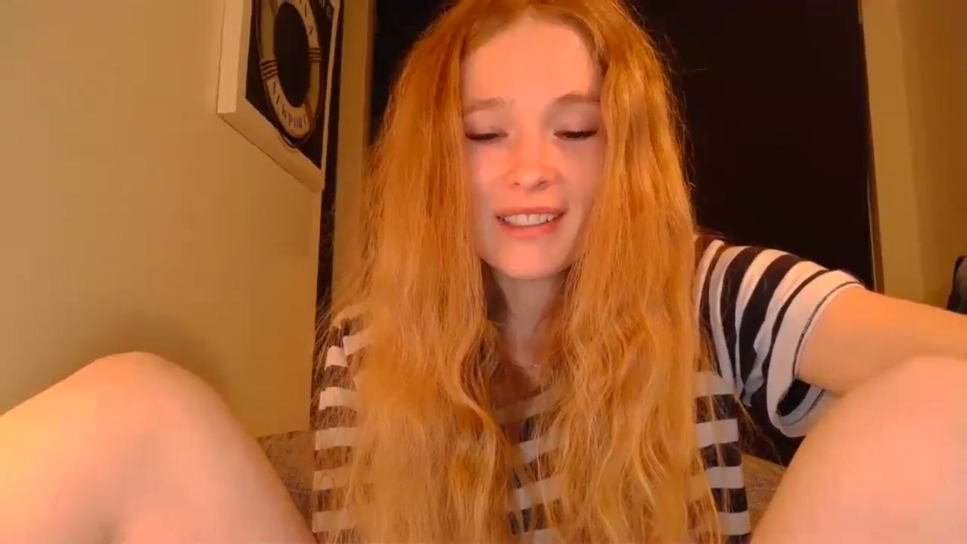 Gallery image thumbnail from Crazy_Fox99's myfreecams stream on, 05/06/2024, 22:39 image 13 of 20