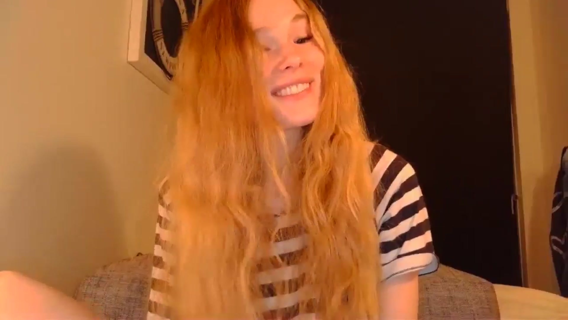 Gallery image thumbnail from Crazy_Fox99's myfreecams stream on, 05/06/2024, 22:39 image 14 of 20