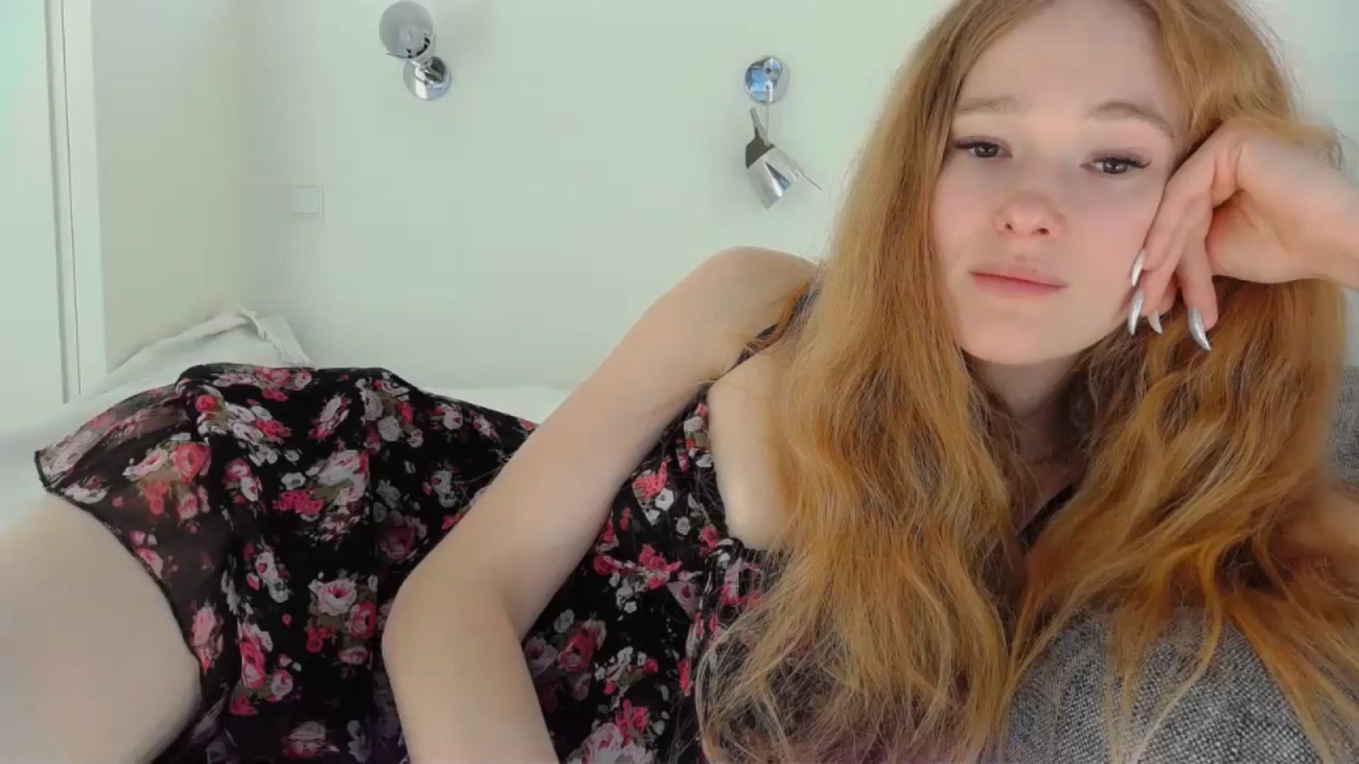 Gallery image thumbnail from Crazy_Fox99's myfreecams stream on, 05/07/2024, 09:40 image 4 of 20