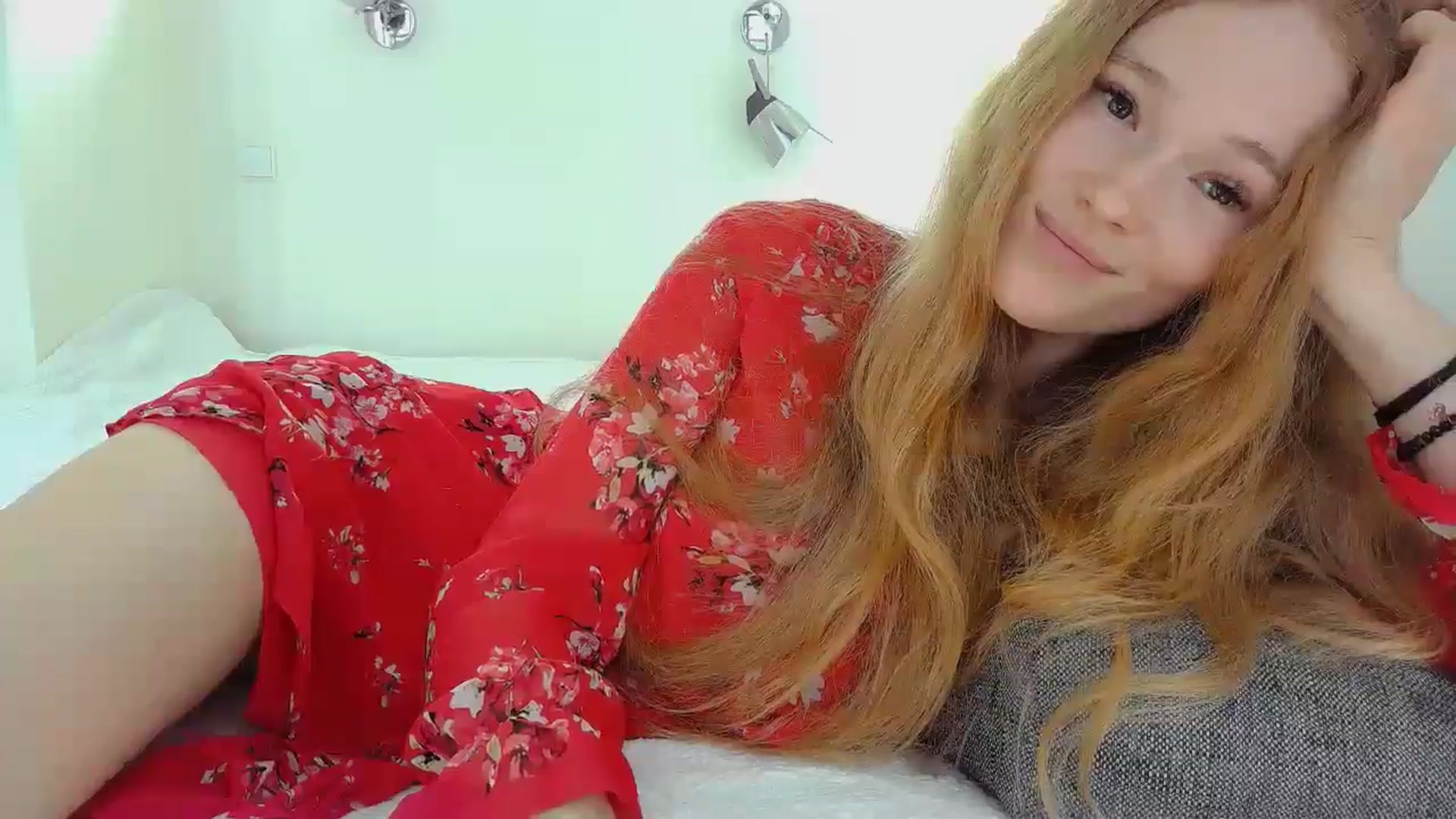 Gallery image thumbnail from Crazy_Fox99's myfreecams stream on, 05/24/2024, 10:33 image 2 of 20