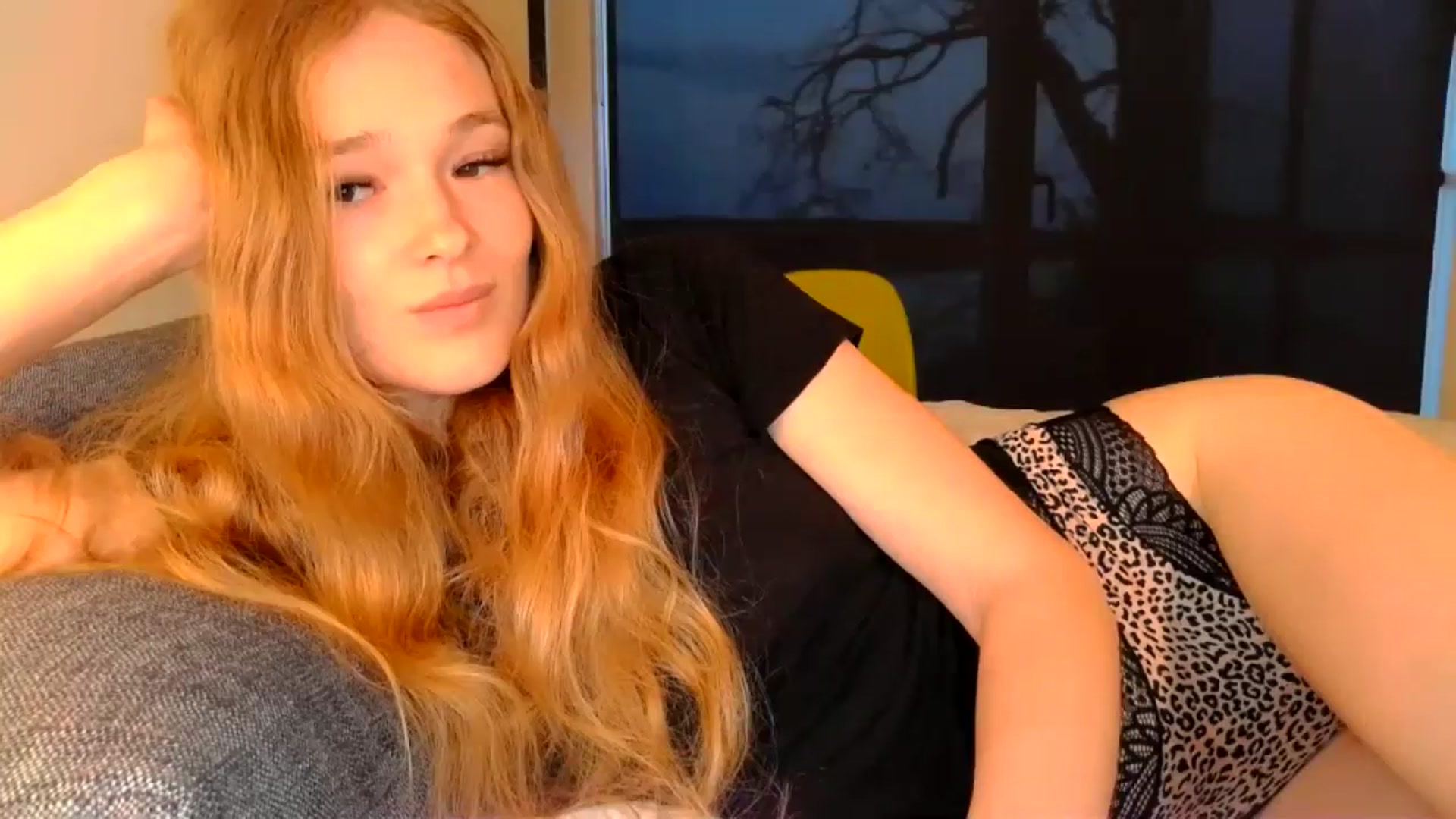 Gallery image thumbnail from Crazy_Fox99's myfreecams stream on, 06/06/2024, 21:04 image 9 of 20