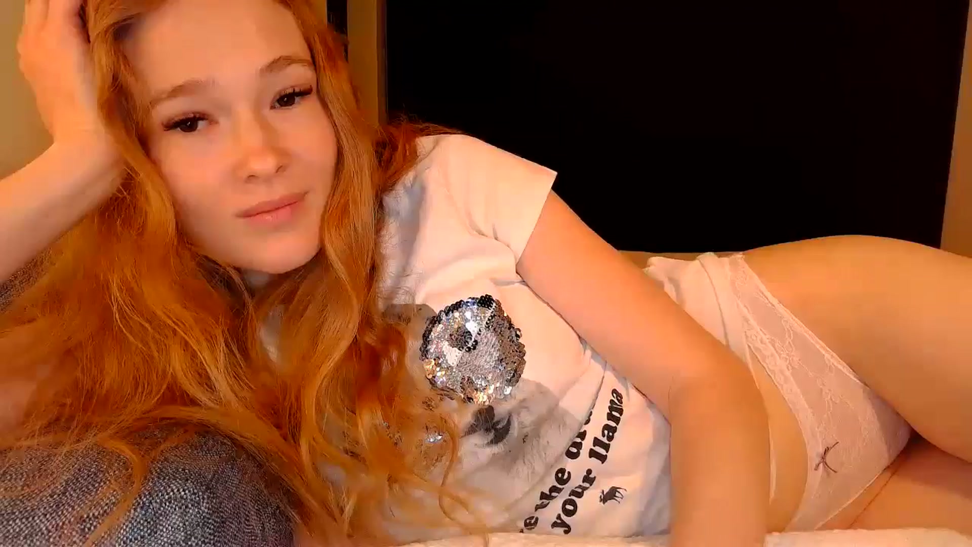 Gallery image thumbnail from Crazy_Fox99's myfreecams stream on, 06/08/2024, 21:31 image 18 of 20