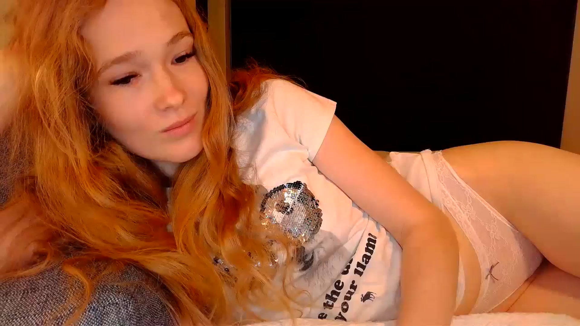 Gallery image thumbnail from Crazy_Fox99's myfreecams stream on, 06/08/2024, 21:31 image 6 of 20