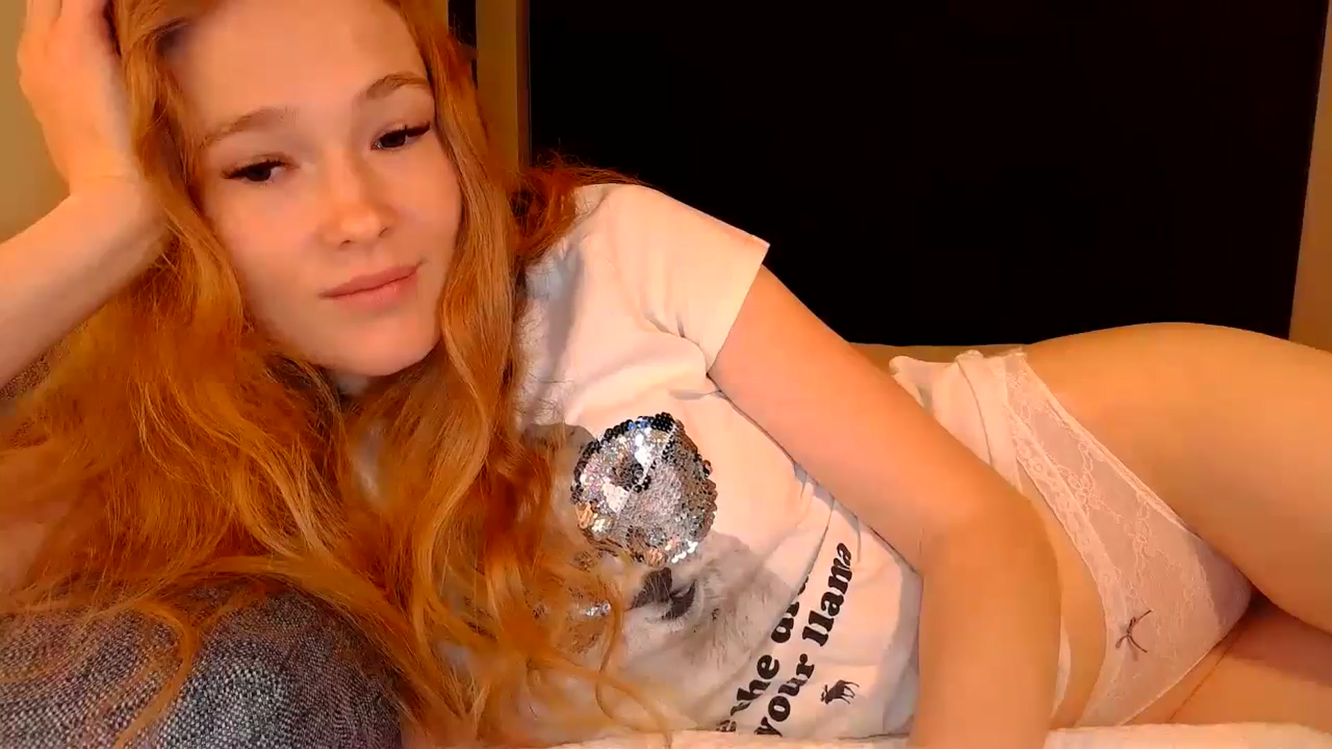 Gallery image thumbnail from Crazy_Fox99's myfreecams stream on, 06/08/2024, 21:31 image 19 of 20