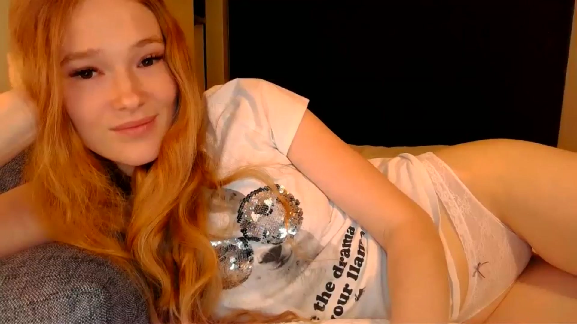 Gallery image thumbnail from Crazy_Fox99's myfreecams stream on, 06/08/2024, 23:20 image 5 of 20