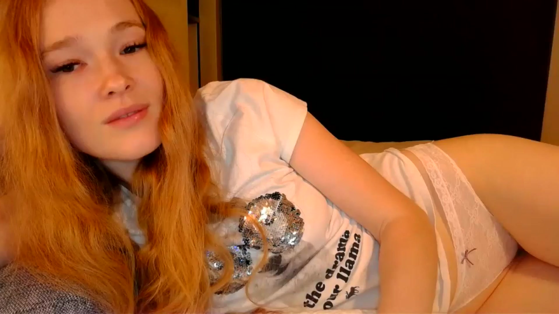 Gallery image thumbnail from Crazy_Fox99's myfreecams stream on, 06/08/2024, 23:20 image 14 of 20