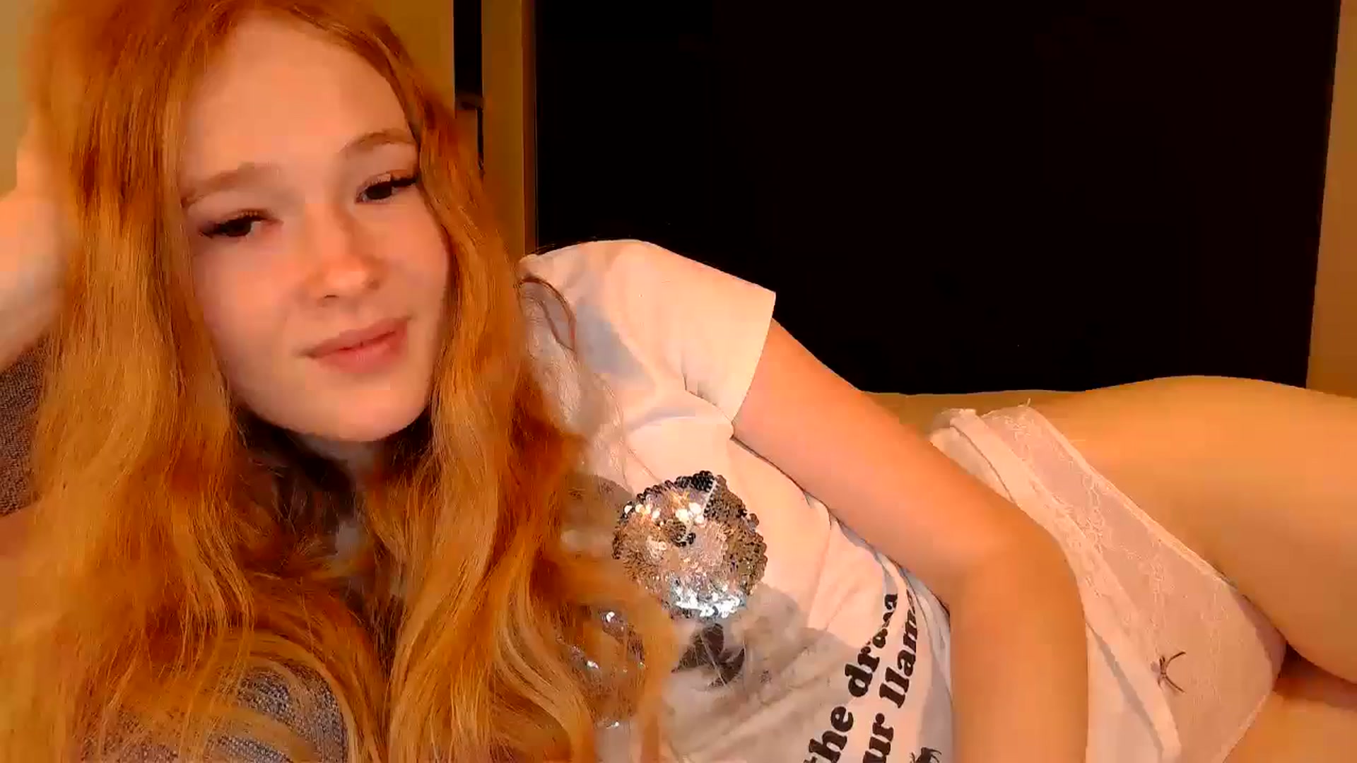 Gallery image thumbnail from Crazy_Fox99's myfreecams stream on, 06/08/2024, 23:53 image 17 of 20