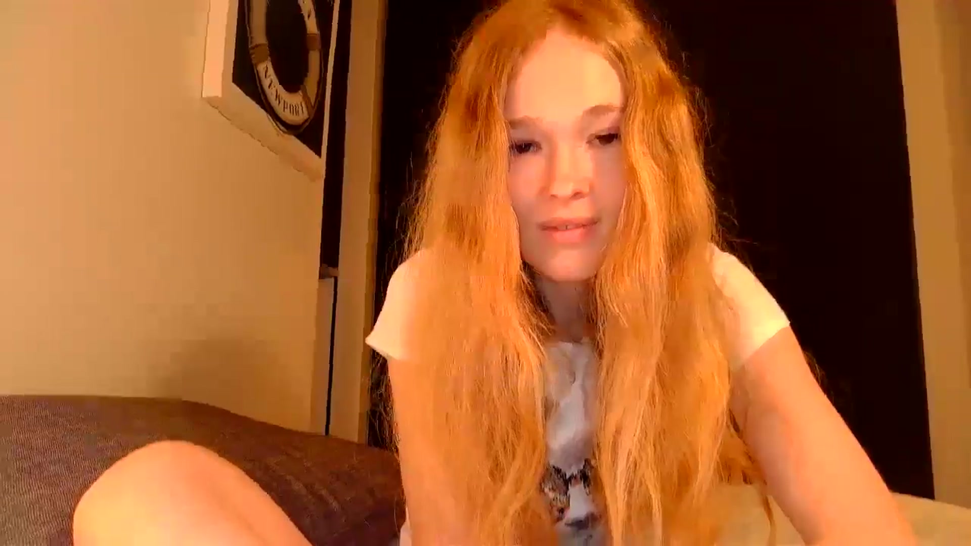 Gallery image thumbnail from Crazy_Fox99's myfreecams stream on, 06/08/2024, 23:53 image 12 of 20
