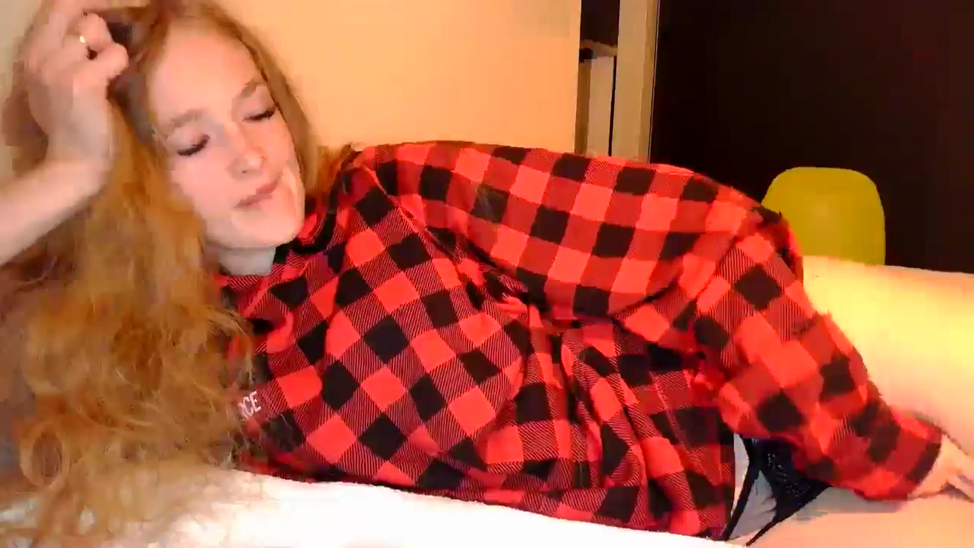 Gallery image thumbnail from Crazy_Fox99's myfreecams stream on, 06/11/2024, 22:42 image 11 of 20