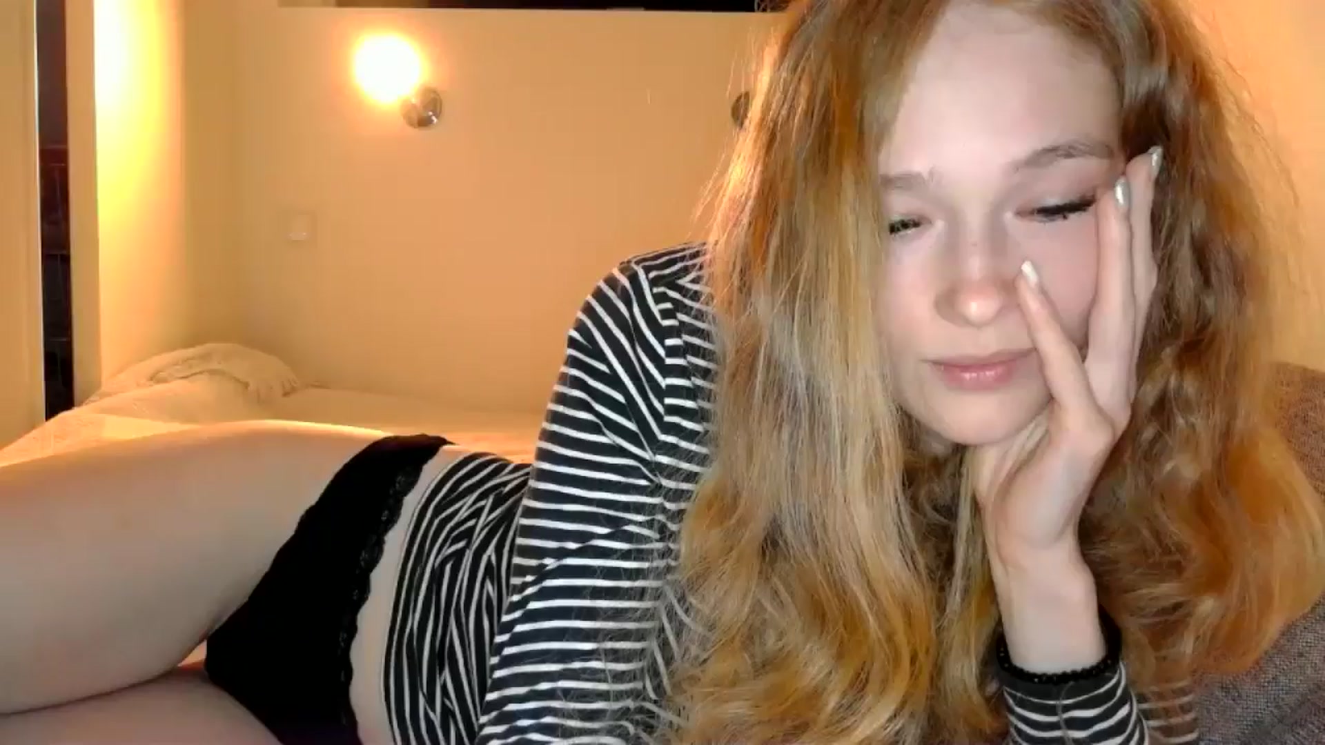 Gallery image thumbnail from Crazy_Fox99's myfreecams stream on, 06/14/2024, 21:54 image 7 of 20