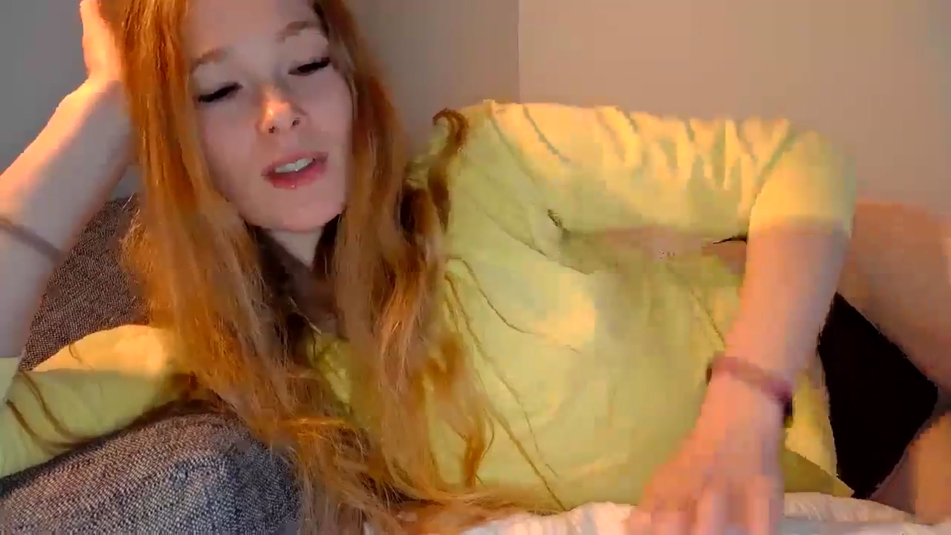 Gallery image thumbnail from Crazy_Fox99's myfreecams stream on, 06/15/2024, 22:03 image 2 of 20