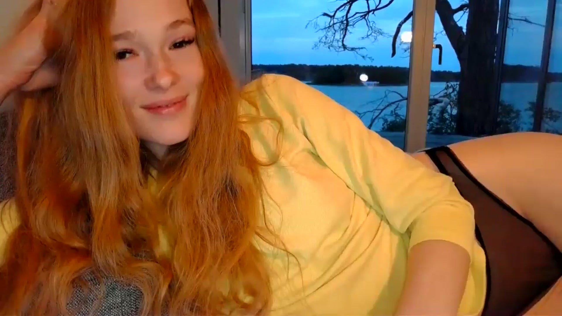 Gallery image thumbnail from Crazy_Fox99's myfreecams stream on, 06/15/2024, 22:03 image 4 of 20