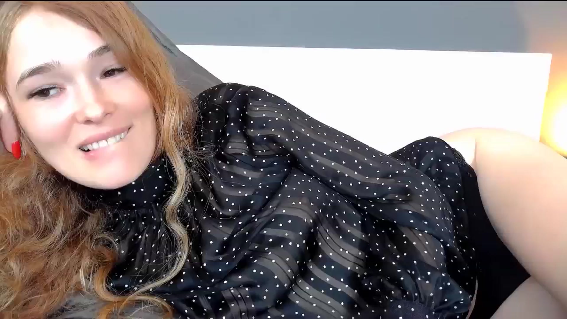 Gallery image thumbnail from Crazy_Fox99's myfreecams stream on, 10/08/2024, 10:59 image 8 of 20