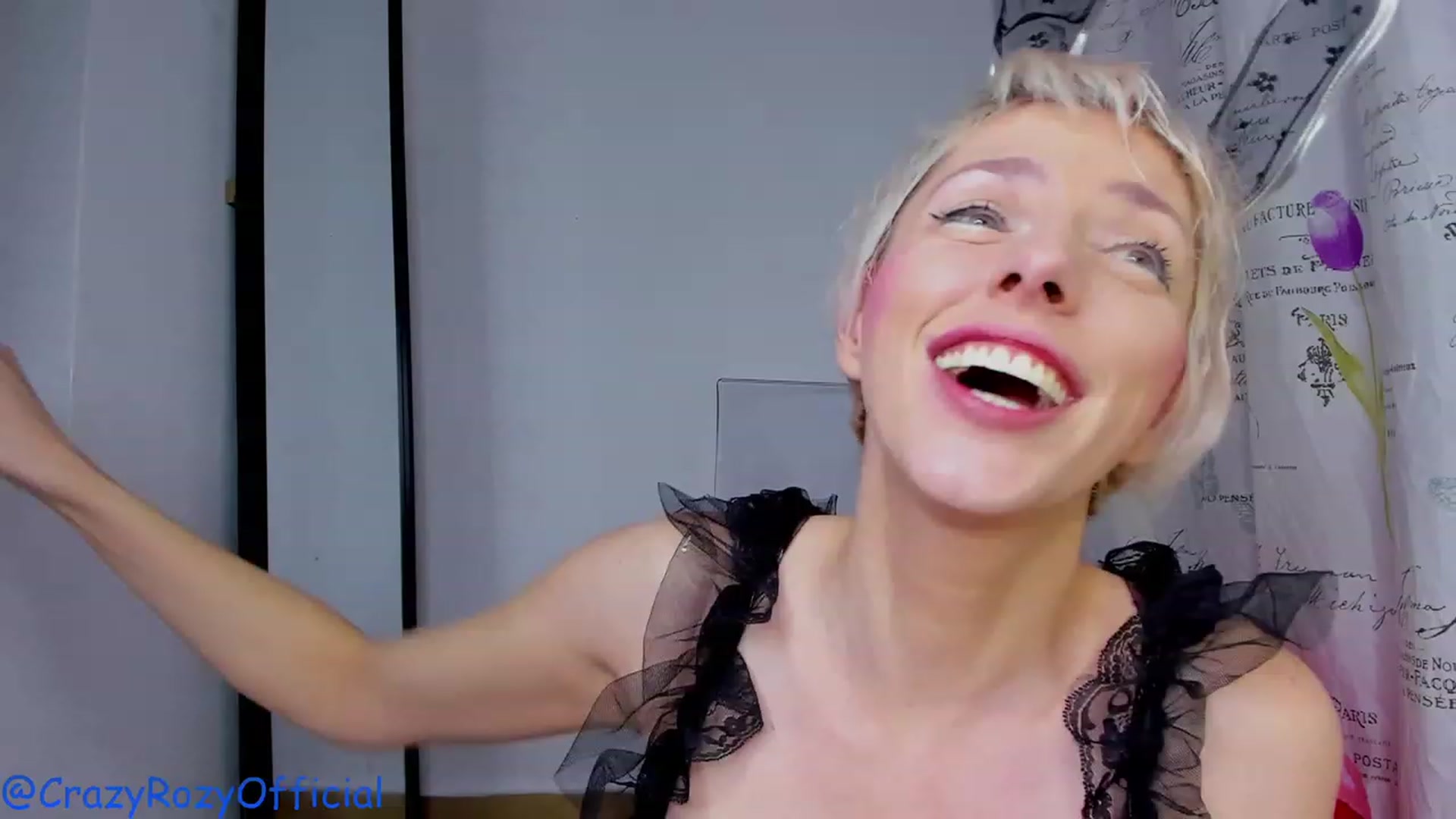 Gallery image thumbnail from Crazy_Rozy's myfreecams stream on, 11/22/2022, 17:49 image 12 of 20
