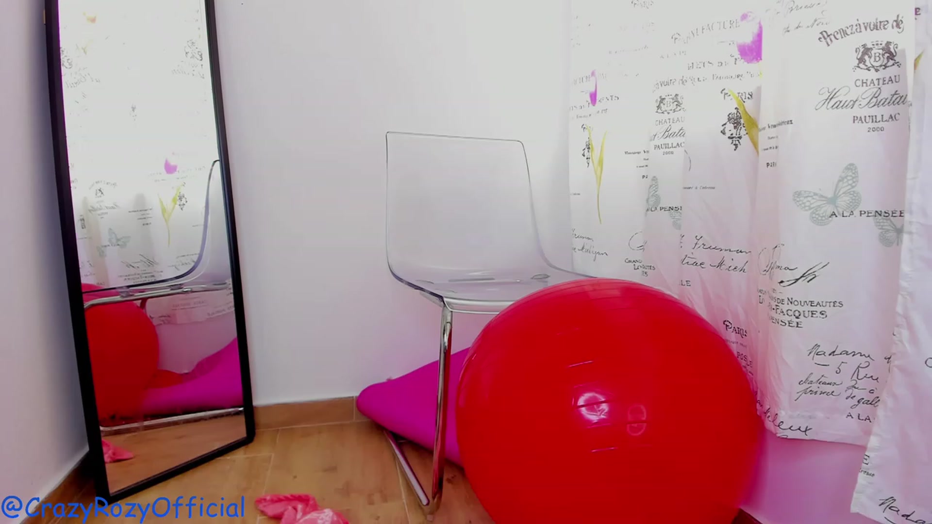 Gallery image thumbnail from Crazy_Rozy's myfreecams stream on, 11/23/2022, 11:32 image 15 of 20