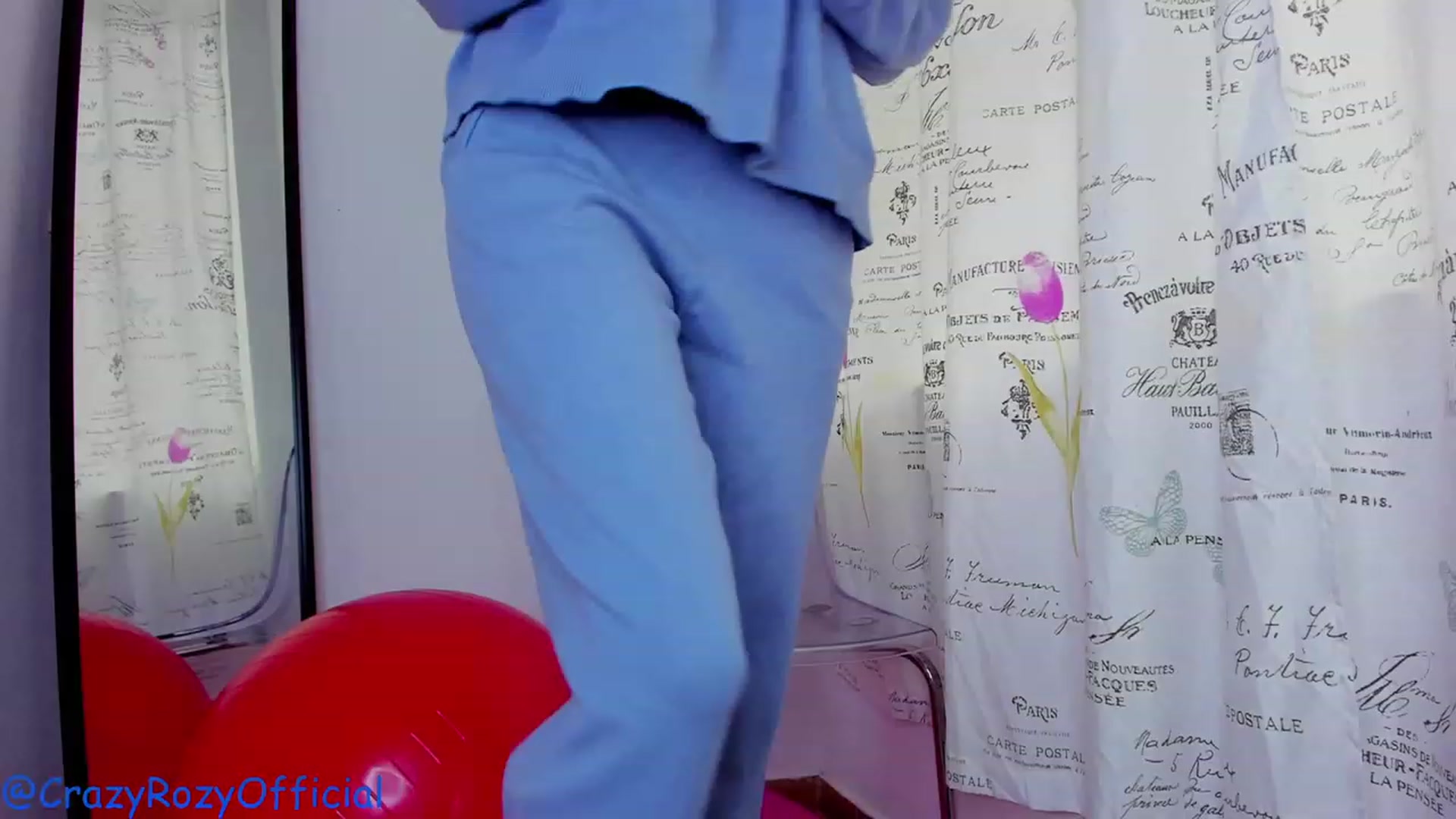 Gallery image thumbnail from Crazy_Rozy's myfreecams stream on, 11/23/2022, 12:54 image 16 of 20